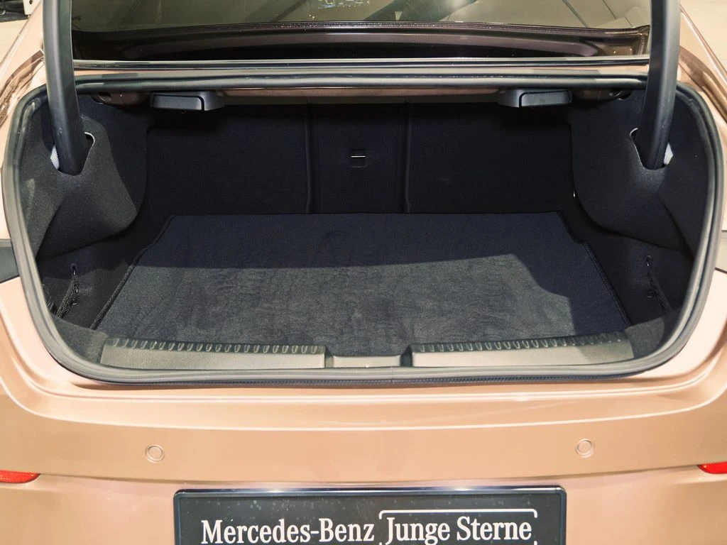 Mercedes-Benz-CLA 180-image-15