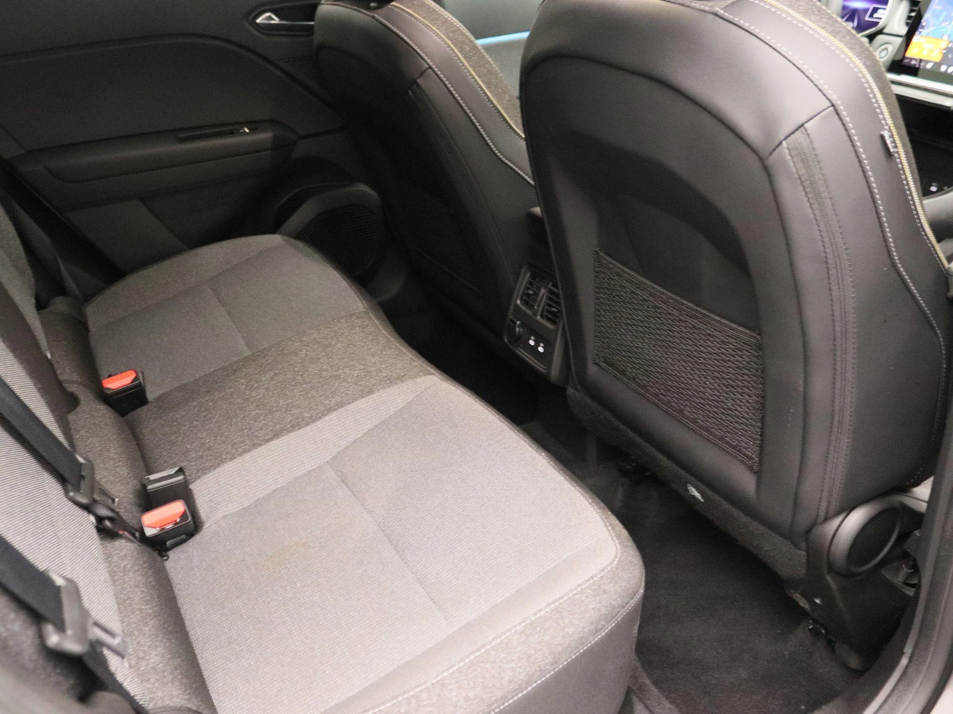 Renault-Captur-image-22