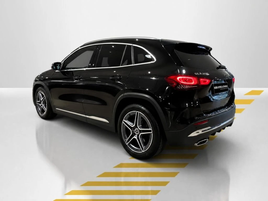 Mercedes-Benz-GLA 250-image-12
