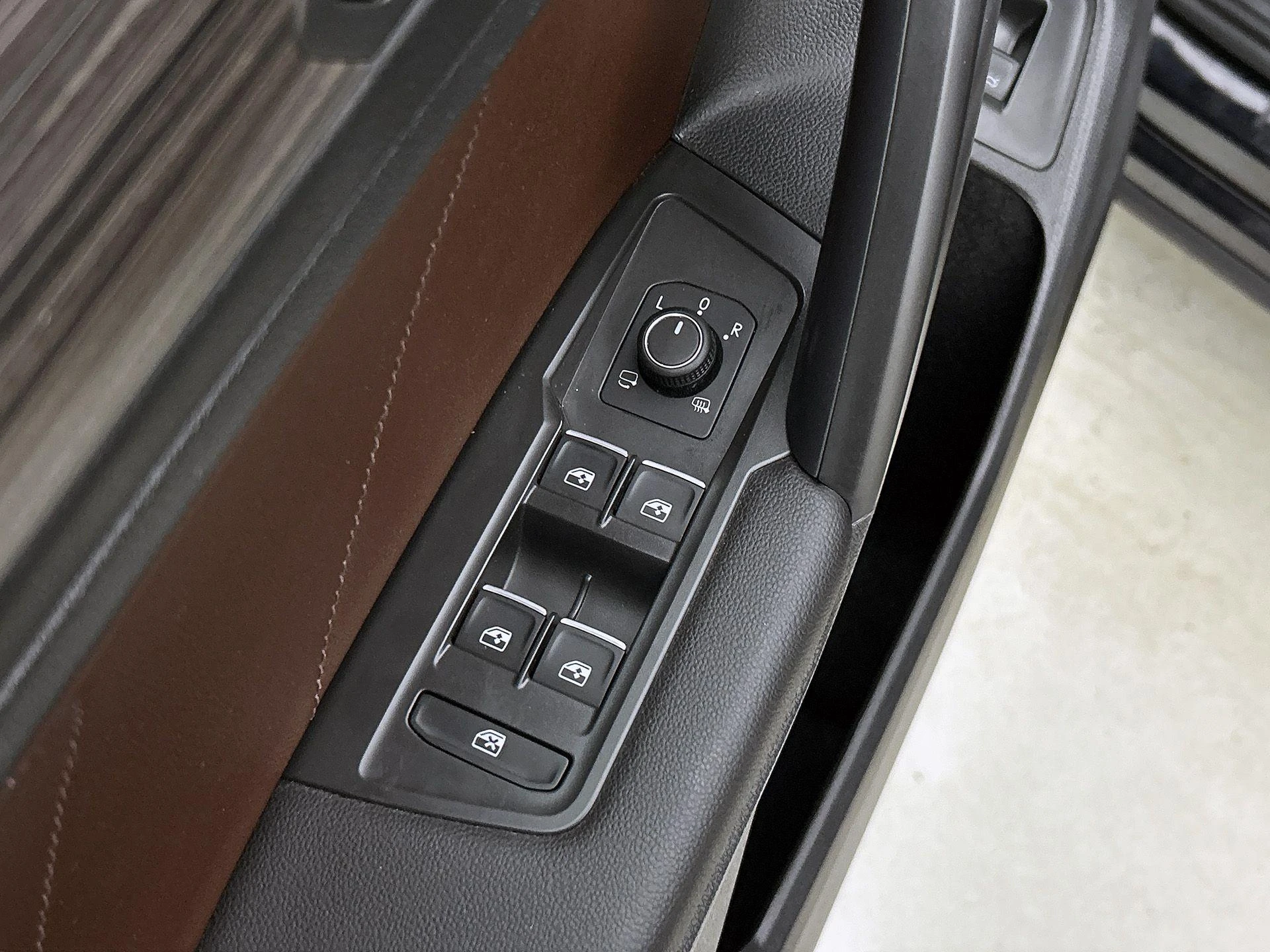 Volkswagen-Tiguan Allspace-image-33