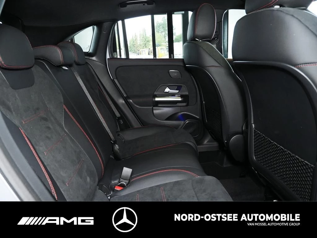 Mercedes-Benz GLA 200 AMG NIGHT PANO AHK 360° SOUND DISTRONIC AMG Line