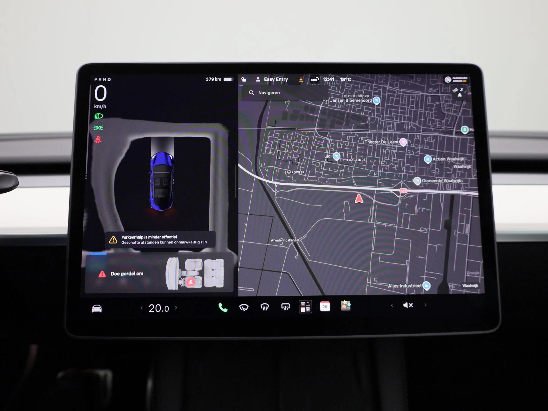 Tesla-Model 3-image-14