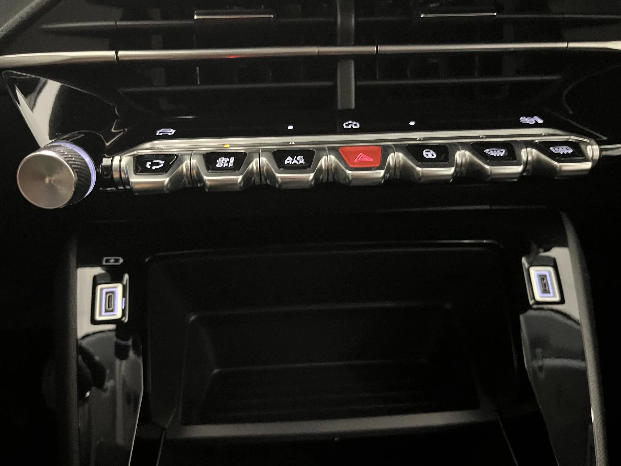 Peugeot-208-image-10