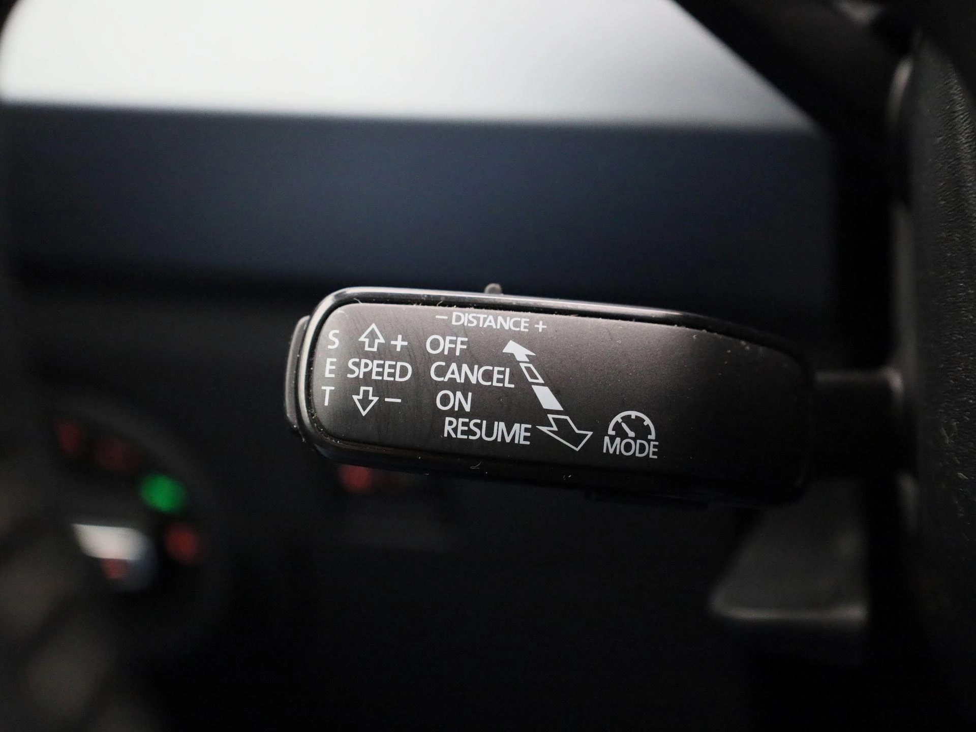 SEAT-Arona-image-18