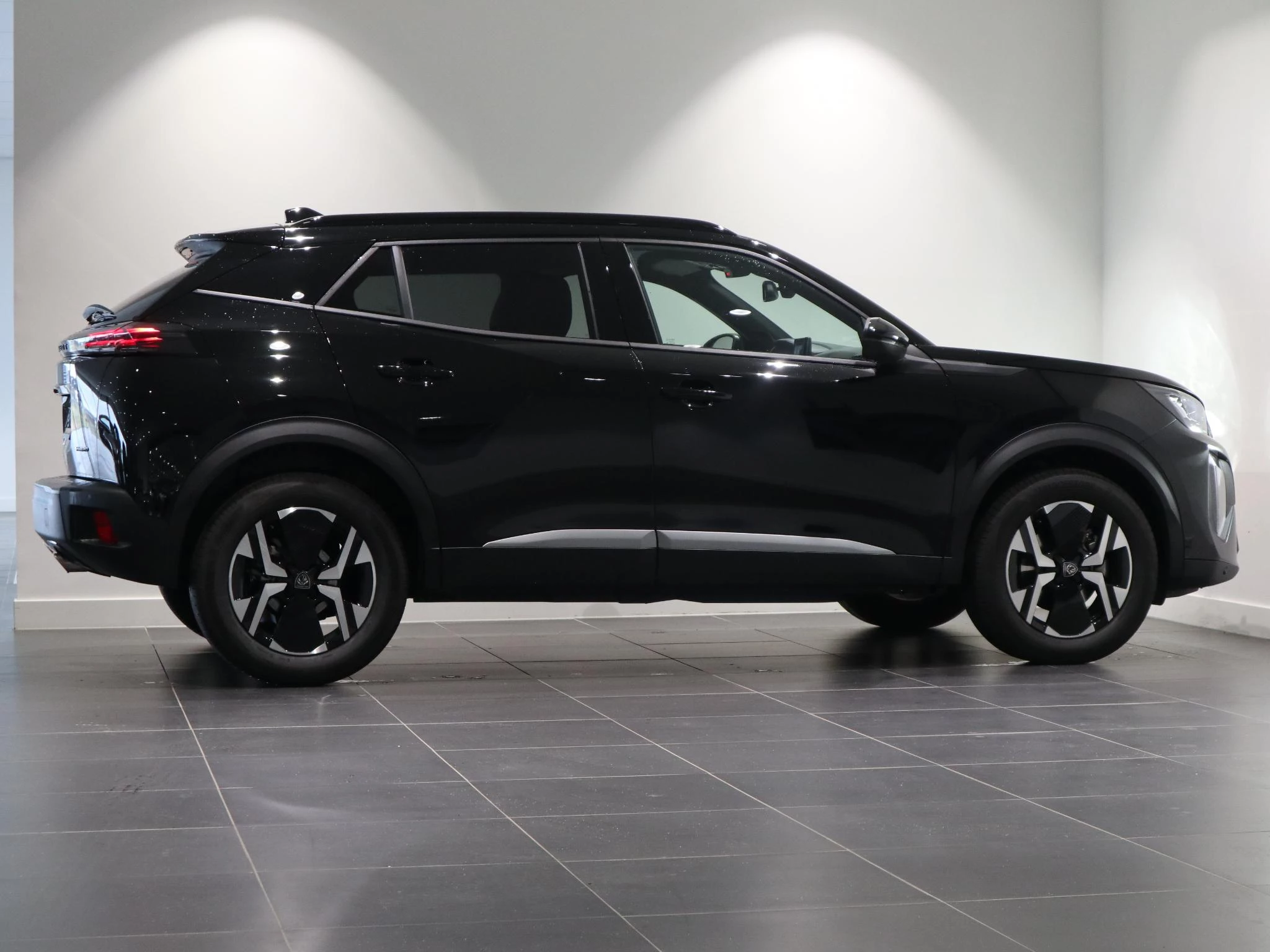 Peugeot-2008-image-6