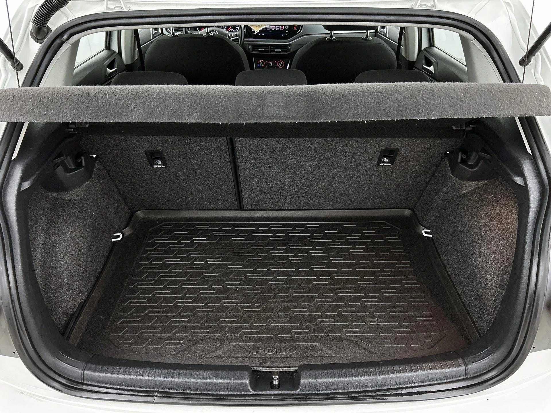 Volkswagen-Polo-image-21