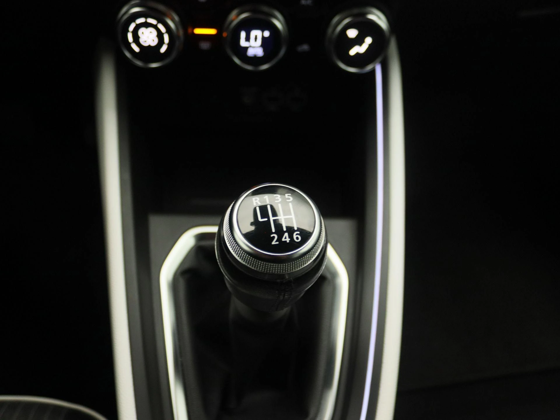 Renault-Clio-image-10