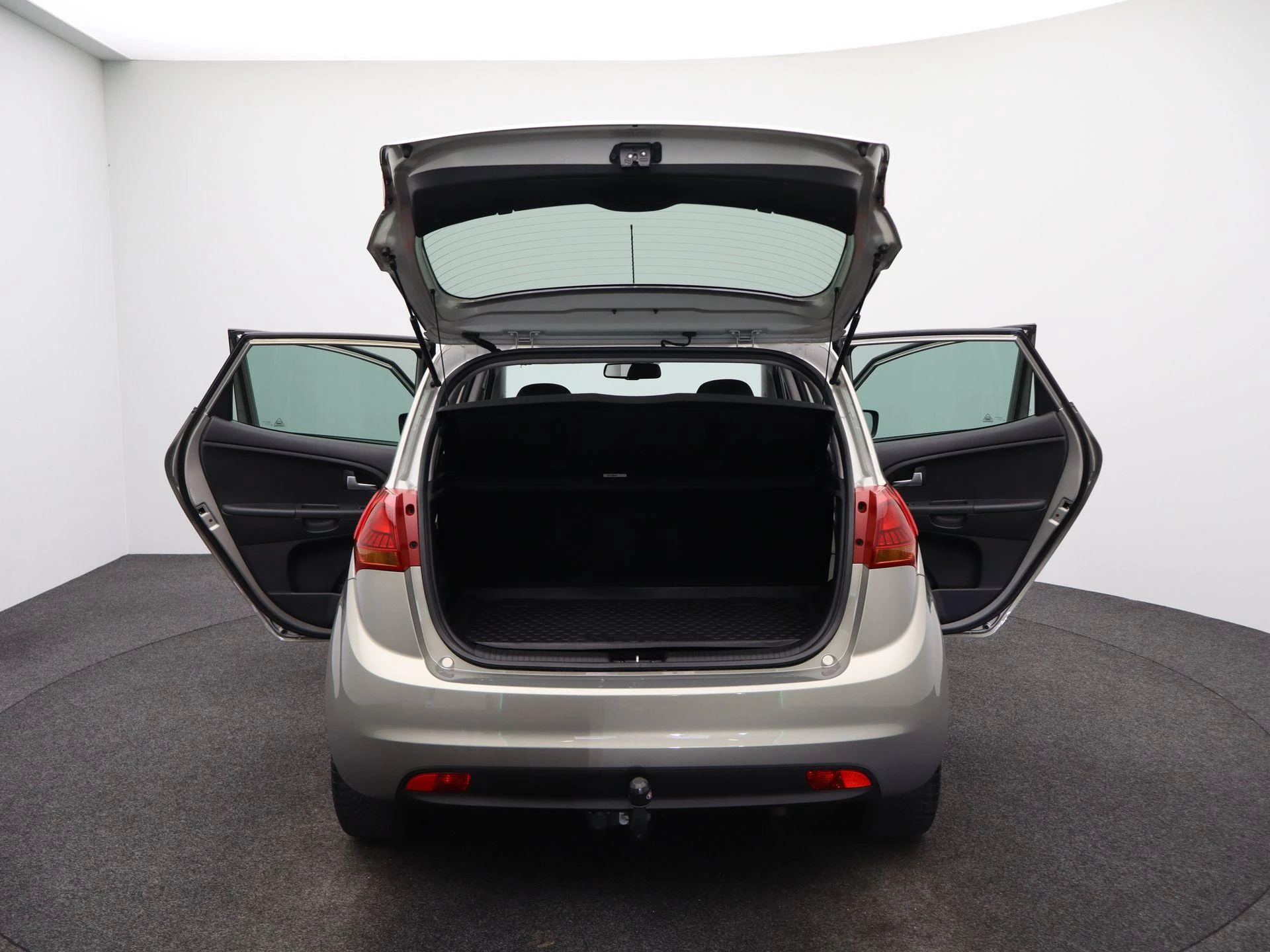 Kia-Venga-image-34