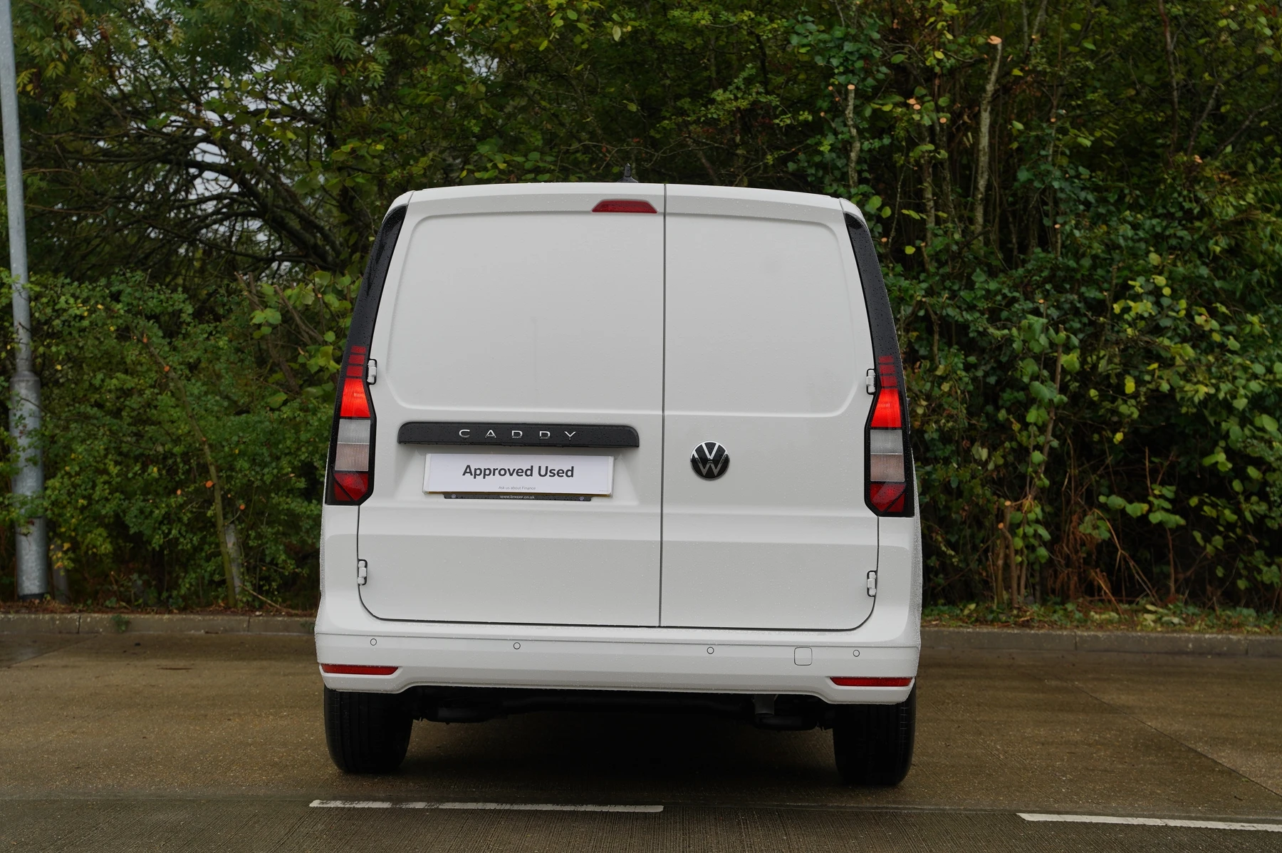 Volkswagen-Caddy-image-11