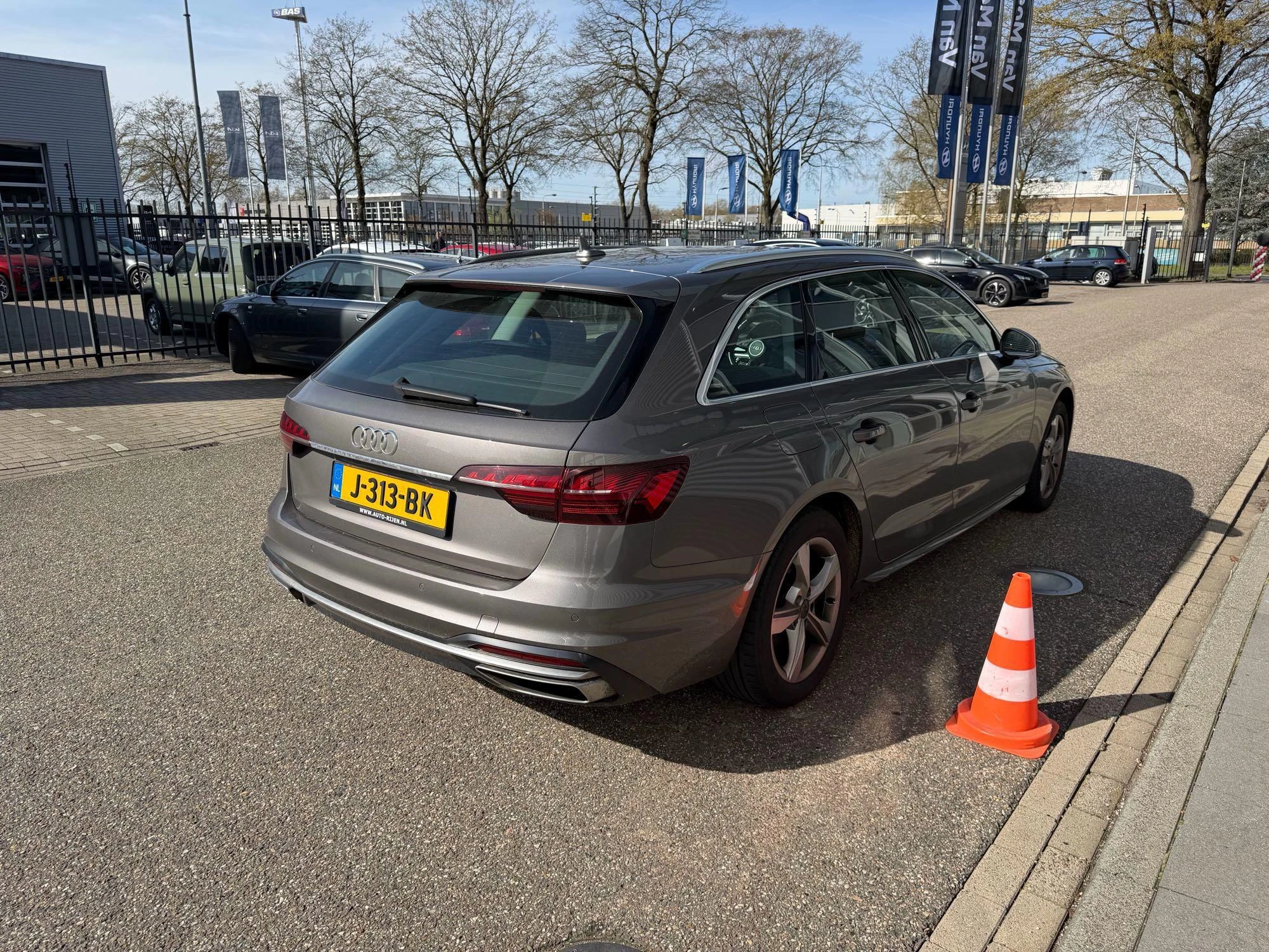 Audi-A4-image-2