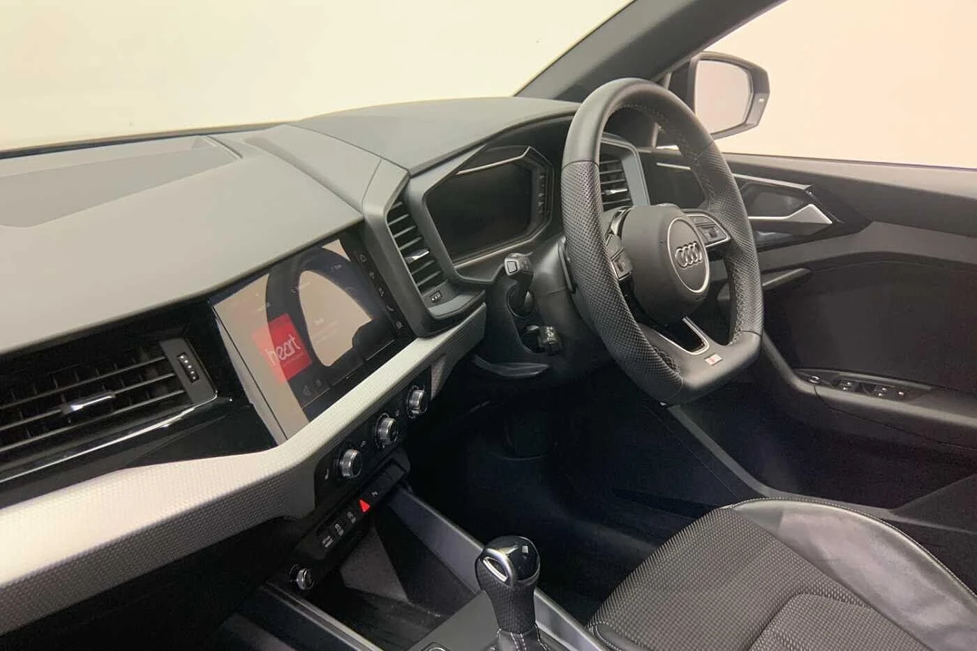 Audi-A1 Sportback-image-11