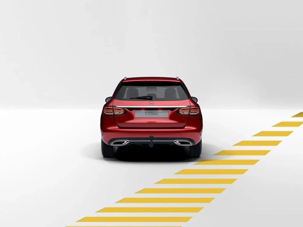 Mercedes-Benz-C-Klasse 300-image-4