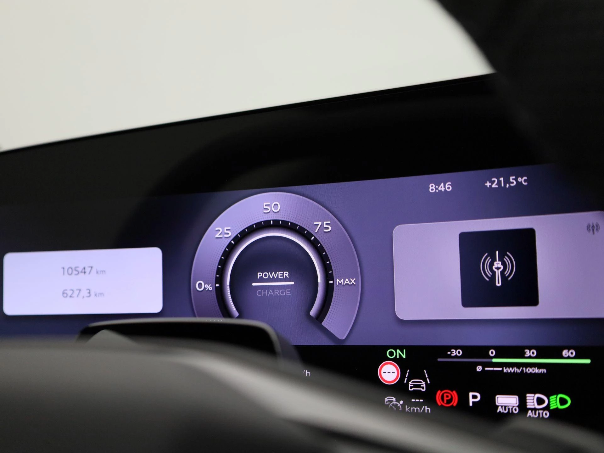 Audi-A6 Avant e-tron-image-27