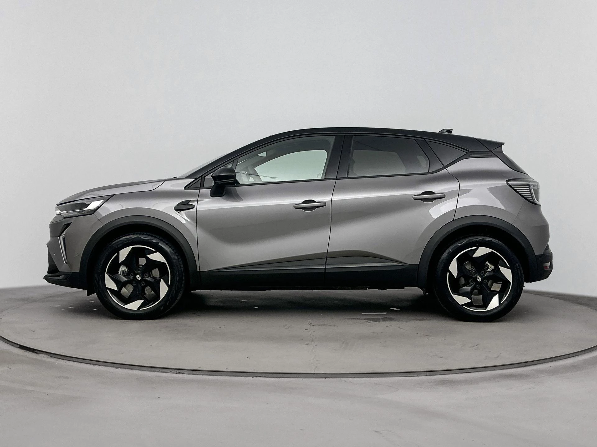 Renault Captur 1.8 E-Tech full hybrid 160 techno