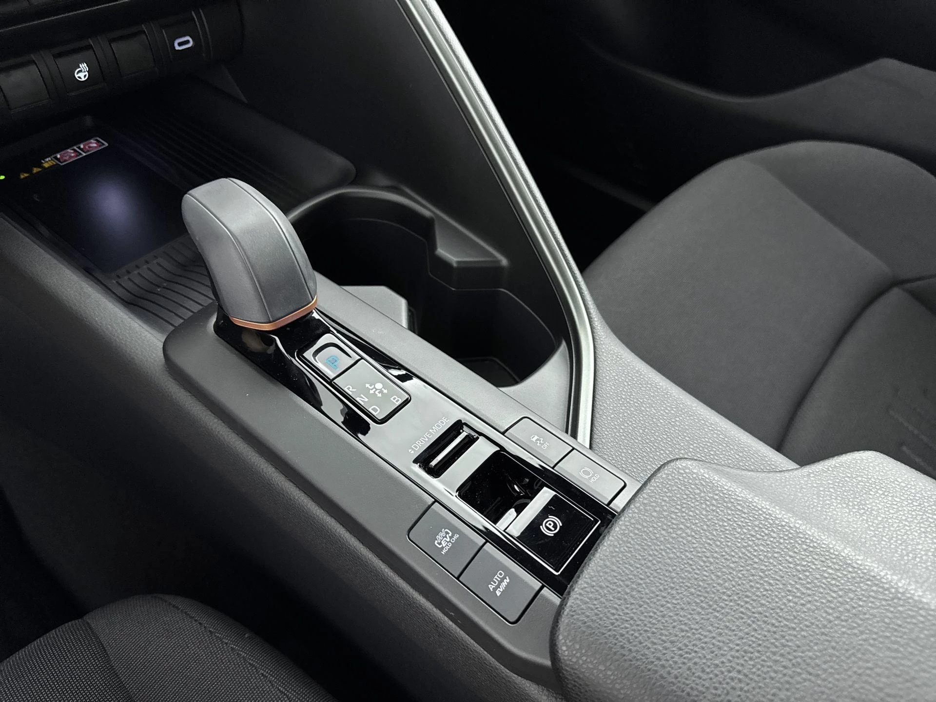 Toyota C-HR 2.0 Plug-in Hybrid Dynamic 220PK