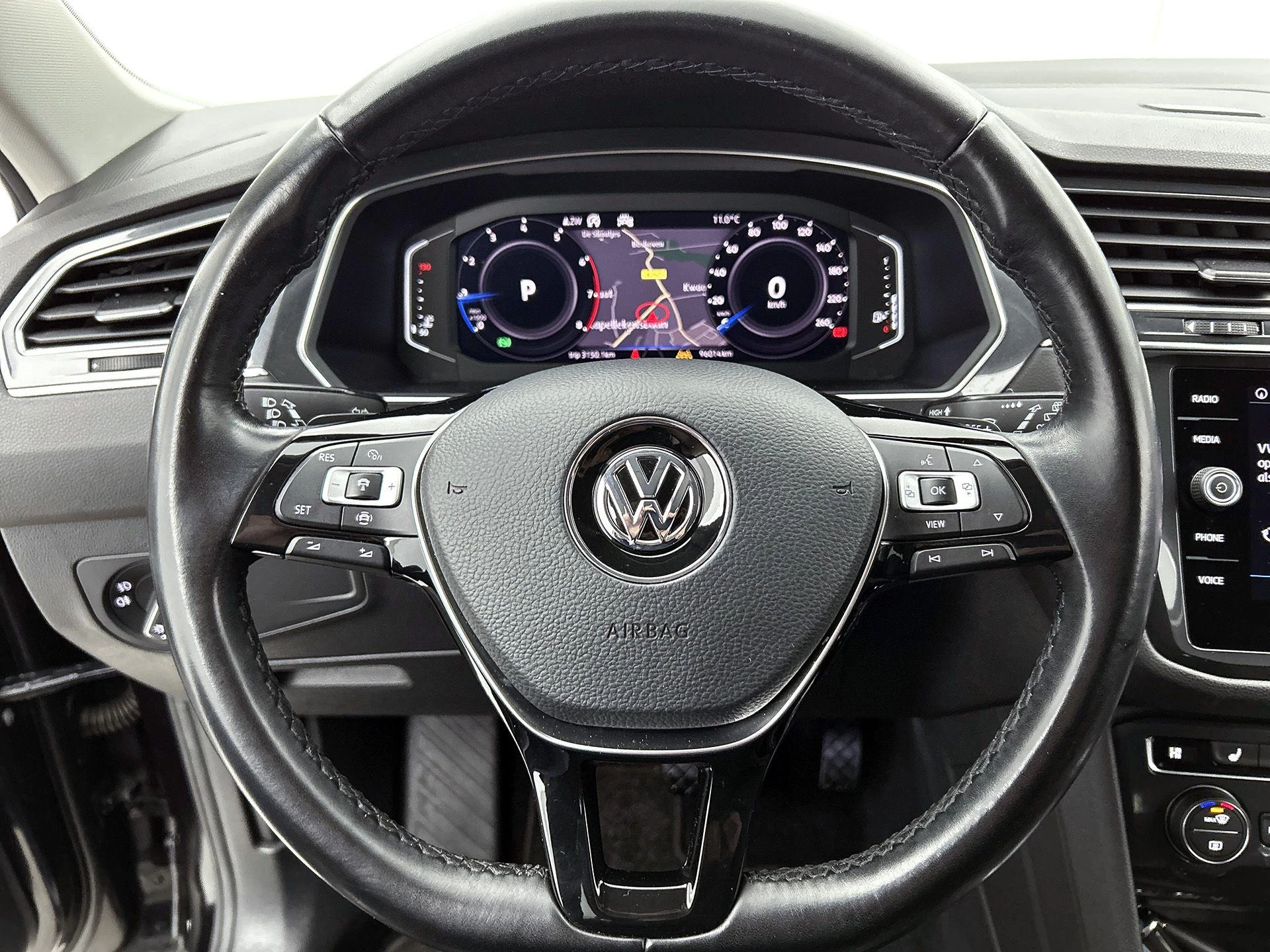 Volkswagen-Tiguan Allspace-image-34