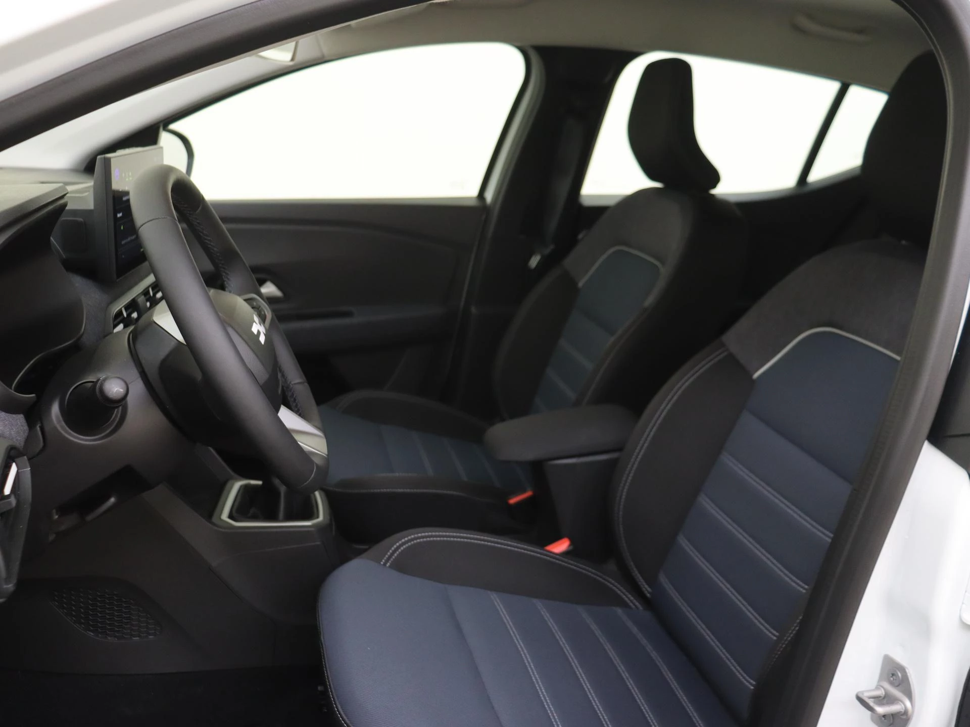 Dacia-Sandero Stepway-image-10