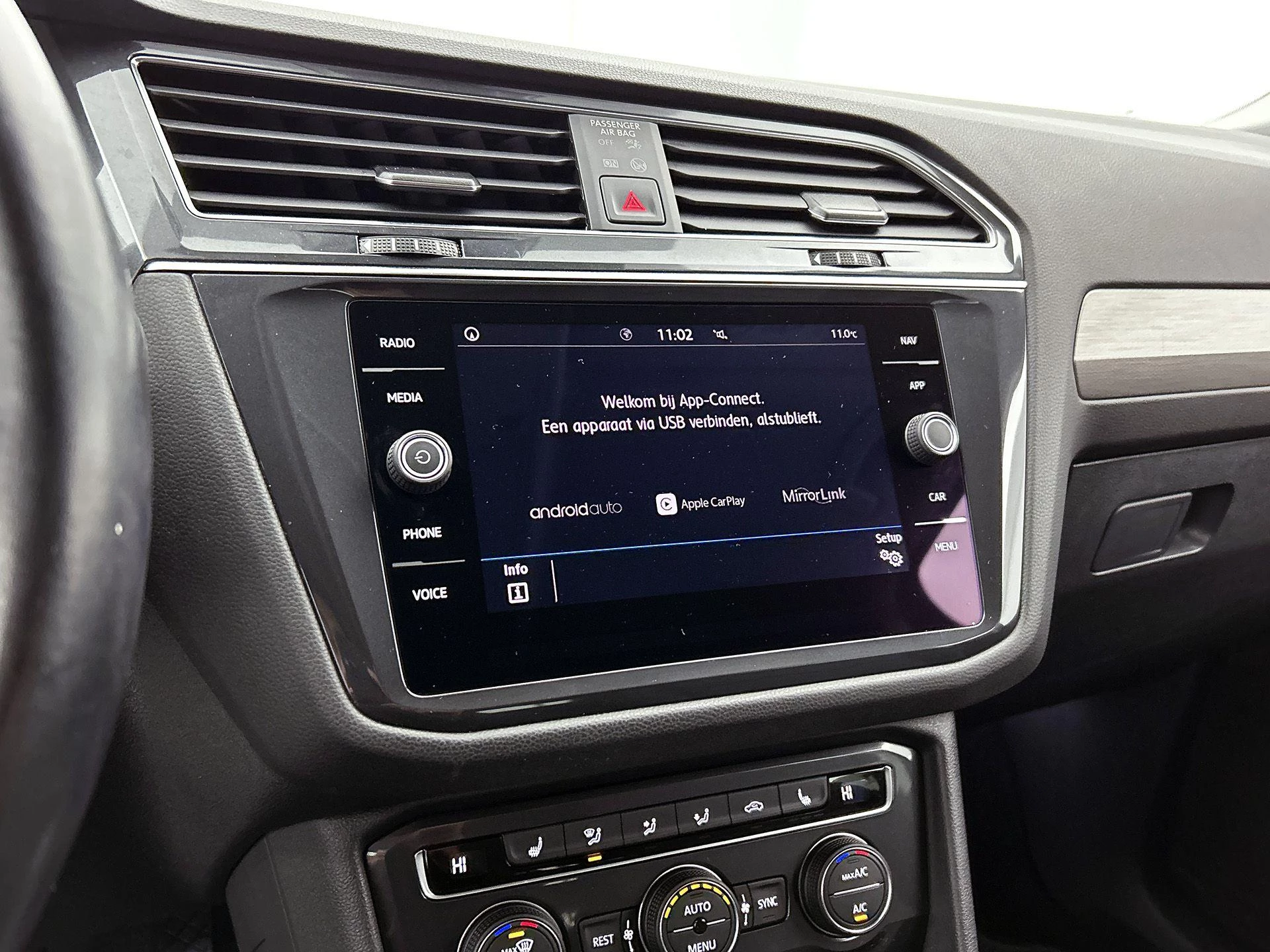 Volkswagen-Tiguan Allspace-image-12