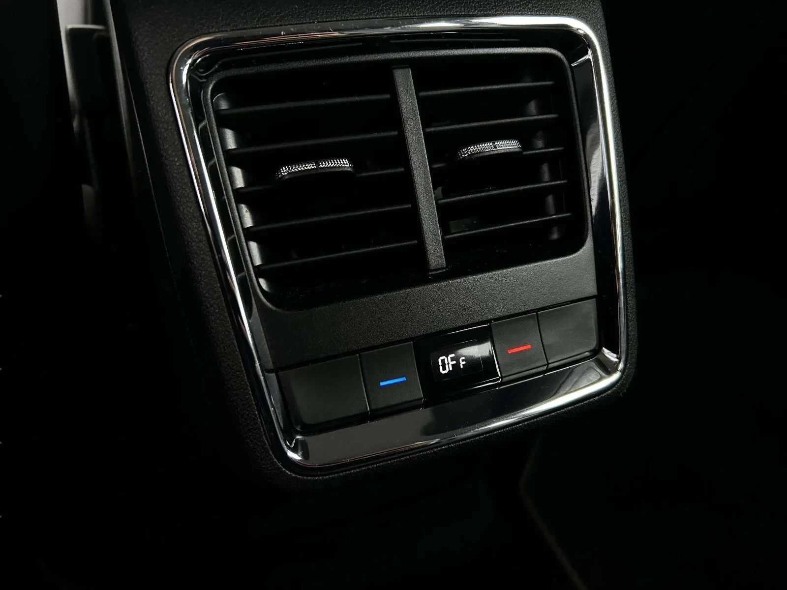 Škoda-Enyaq iV-image-14