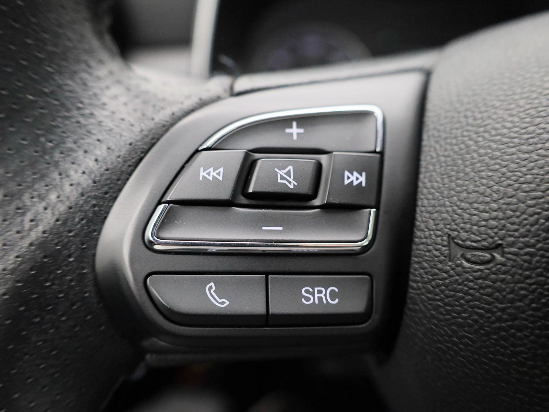 MG-ZS EV-image-17