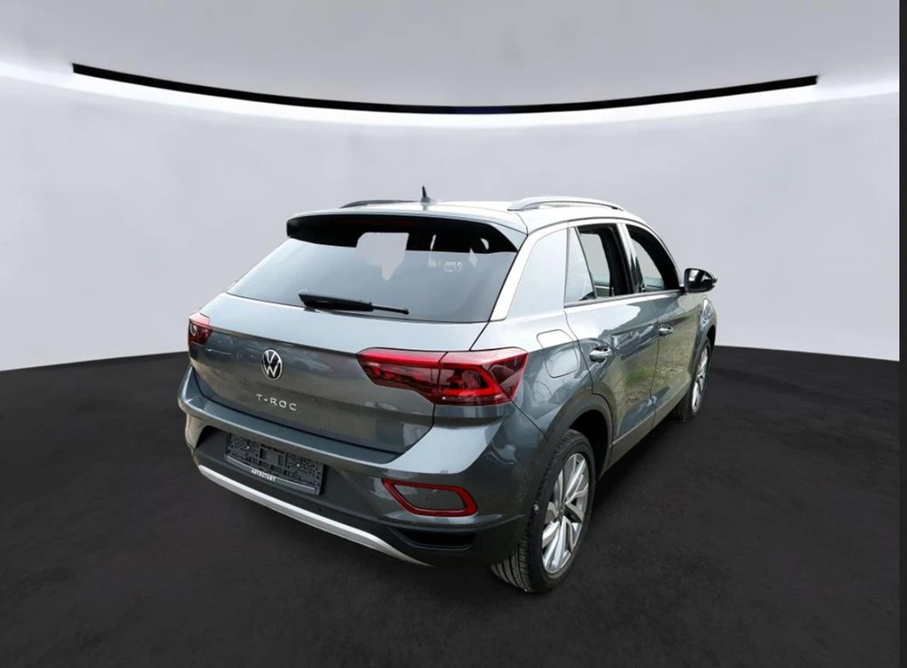 Volkswagen-T-Roc-image-3