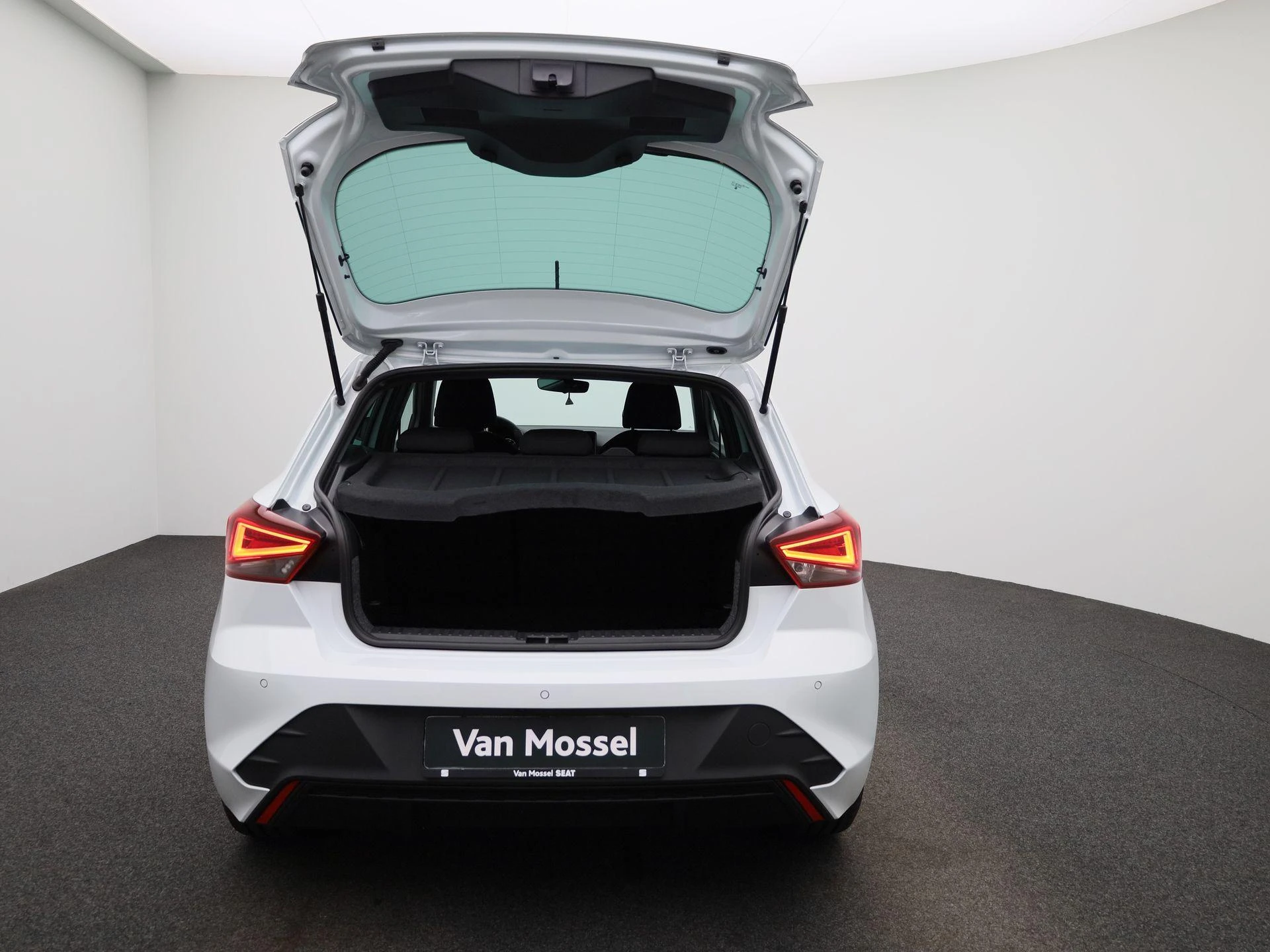 SEAT-Ibiza-image-10