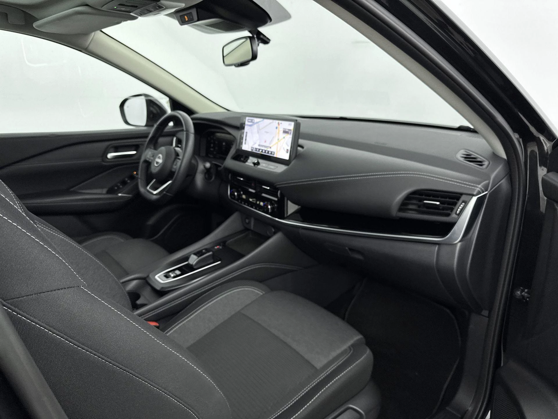 Nissan-QASHQAI-image-16