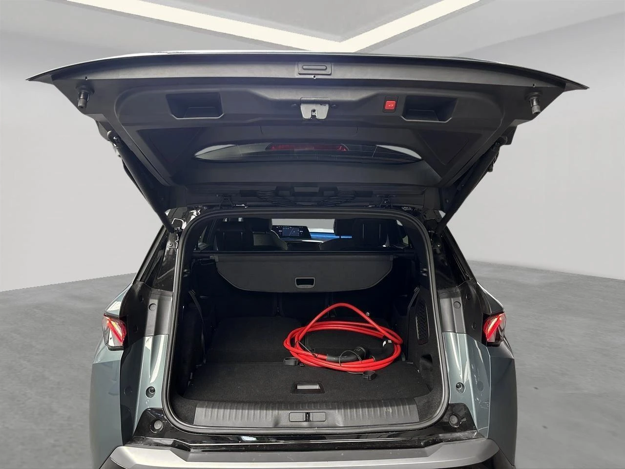 Peugeot-e-5008-image-5