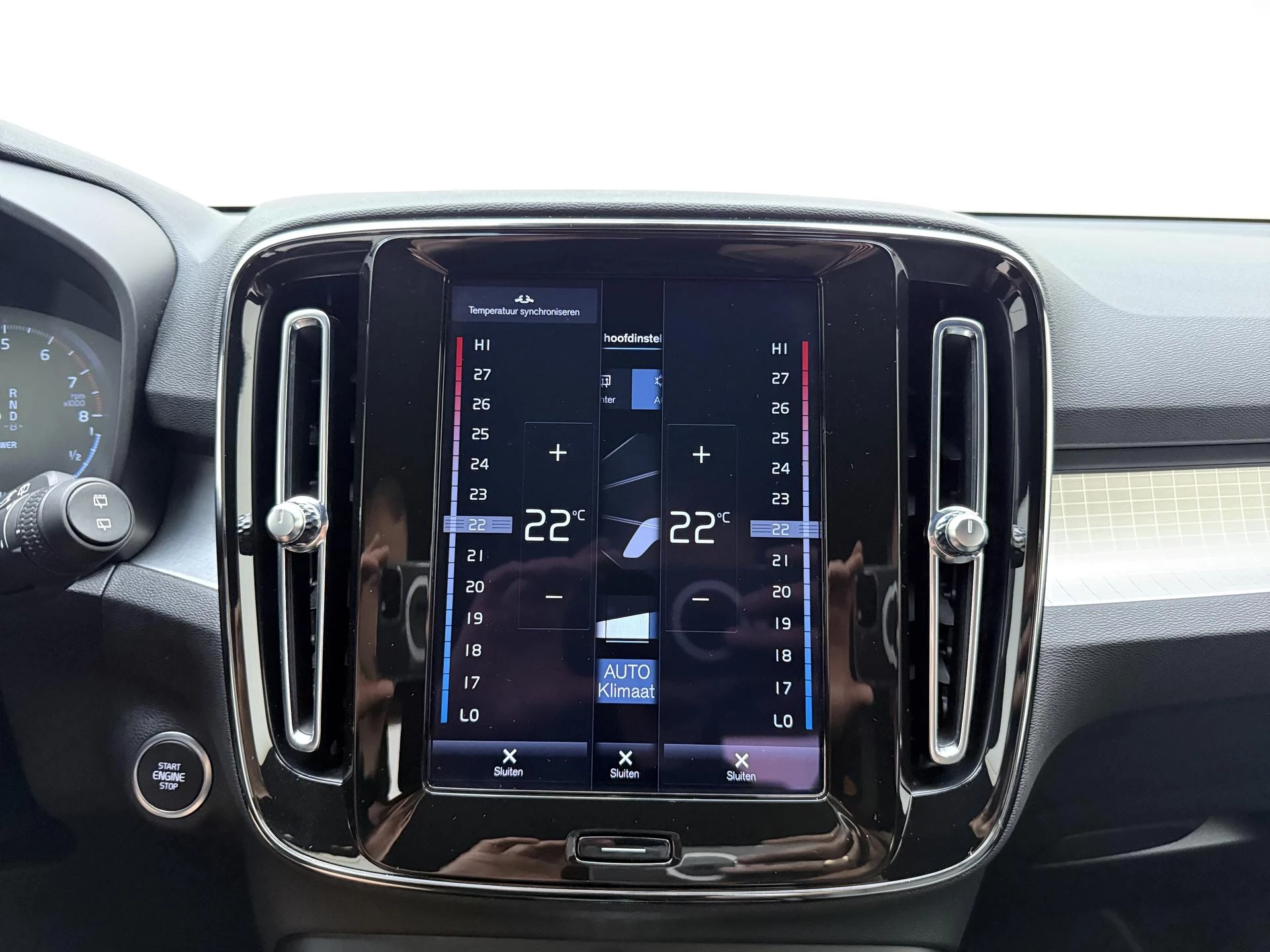 Volvo XC40 1.5 T4 Plug-in hybrid Plus Dark