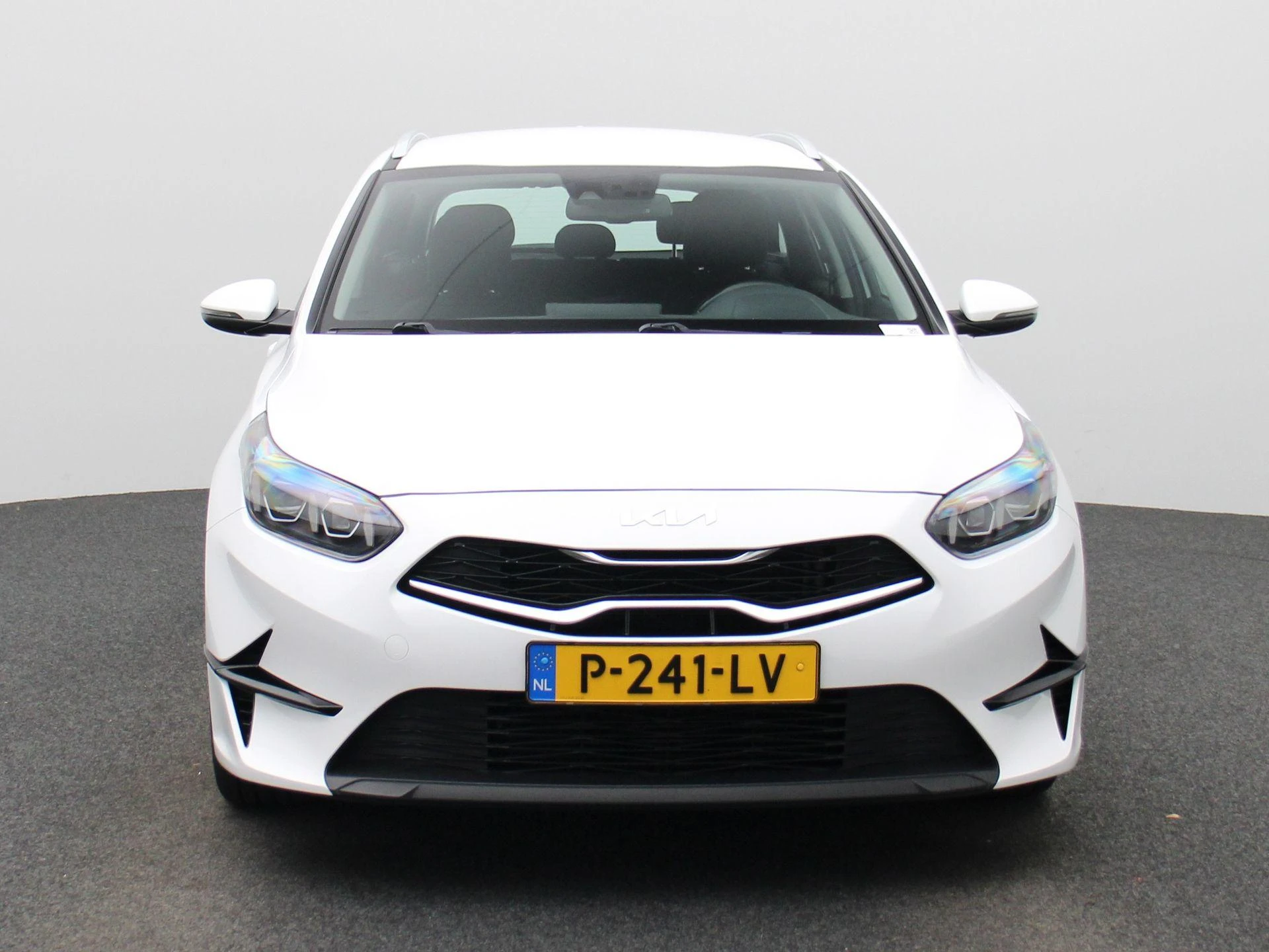 Kia-Ceed Sportswagon-image-2