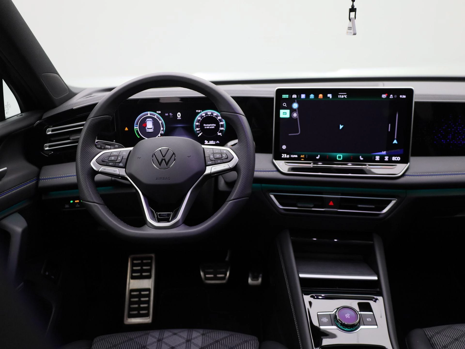 Volkswagen-Tiguan-image-6