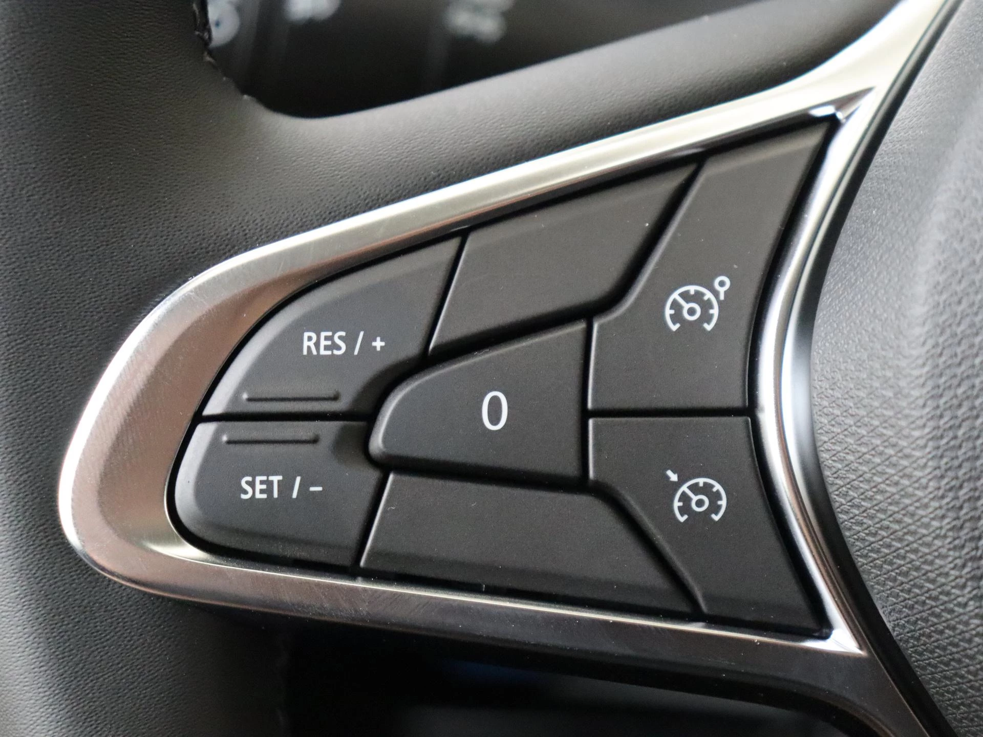 Renault-Trafic-image-12