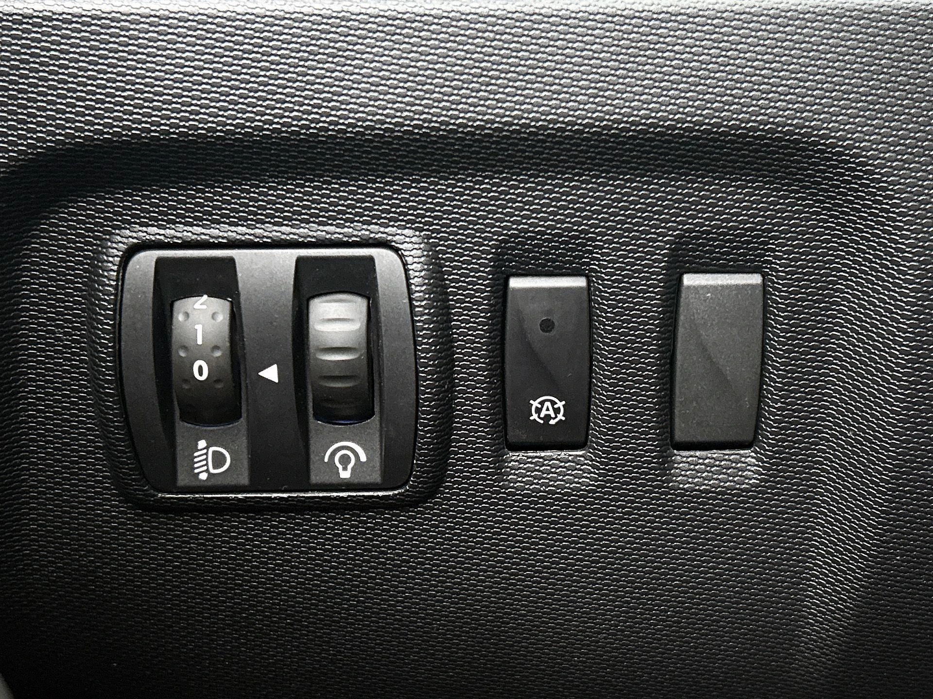 Renault-Captur-image-17