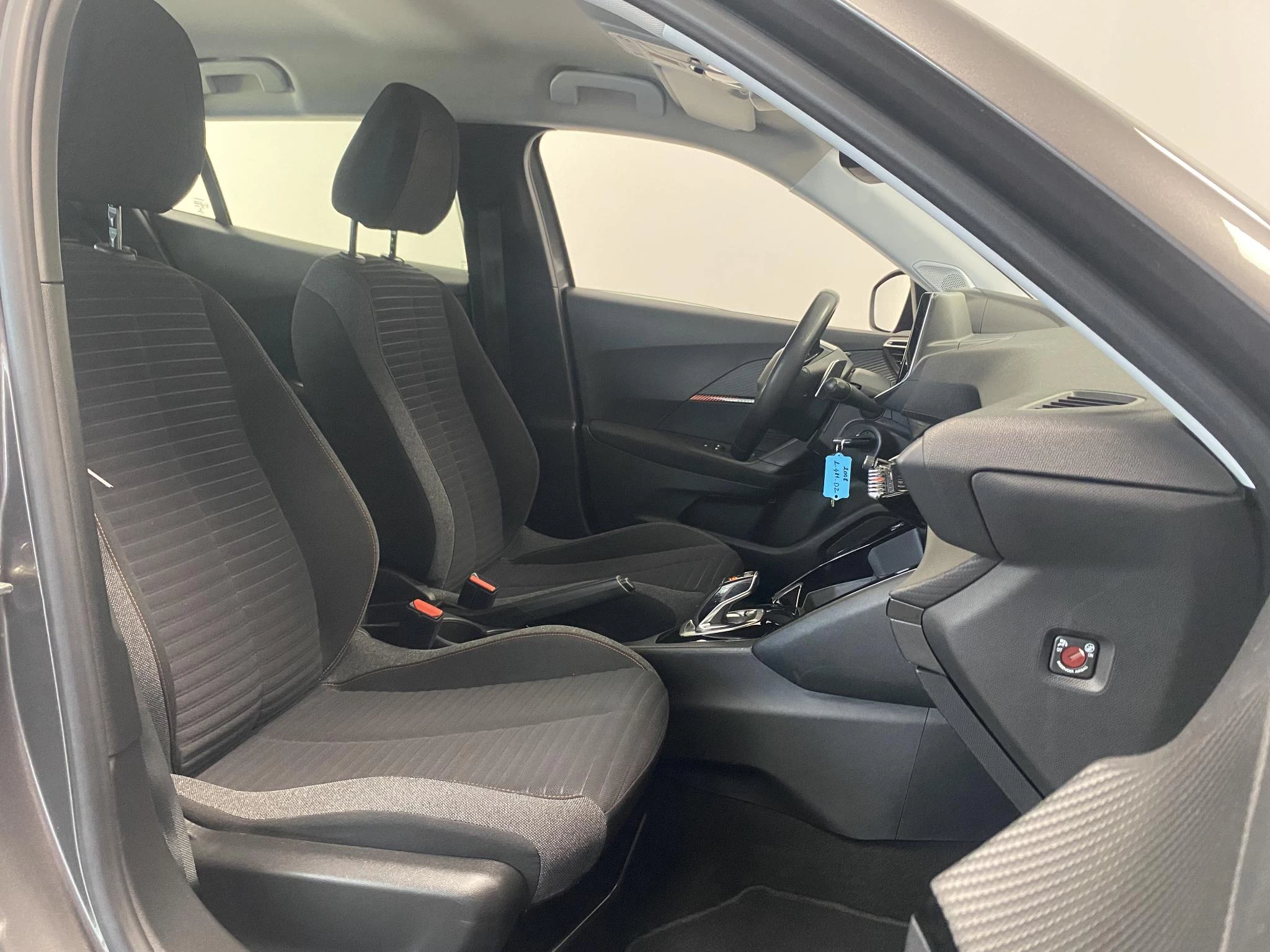 Peugeot-2008-image-6