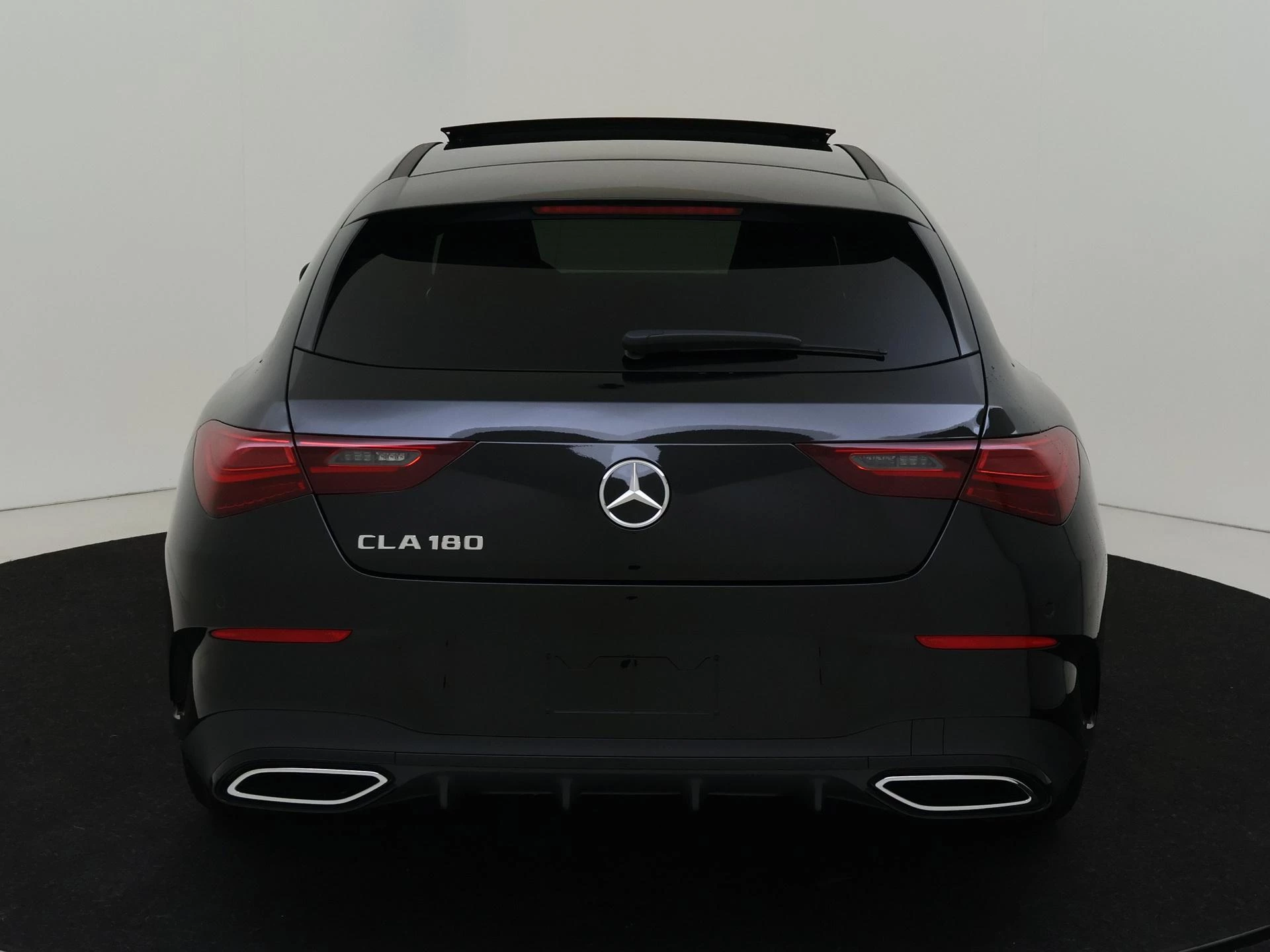 Mercedes-Benz-CLA-image-7
