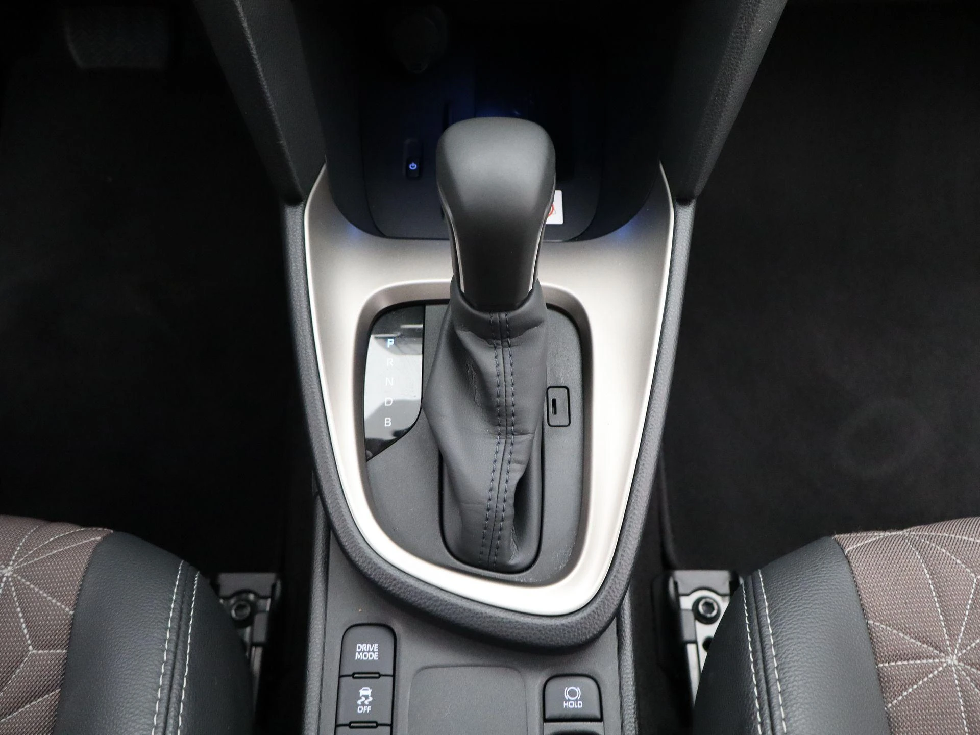 Toyota-Yaris Cross-image-11