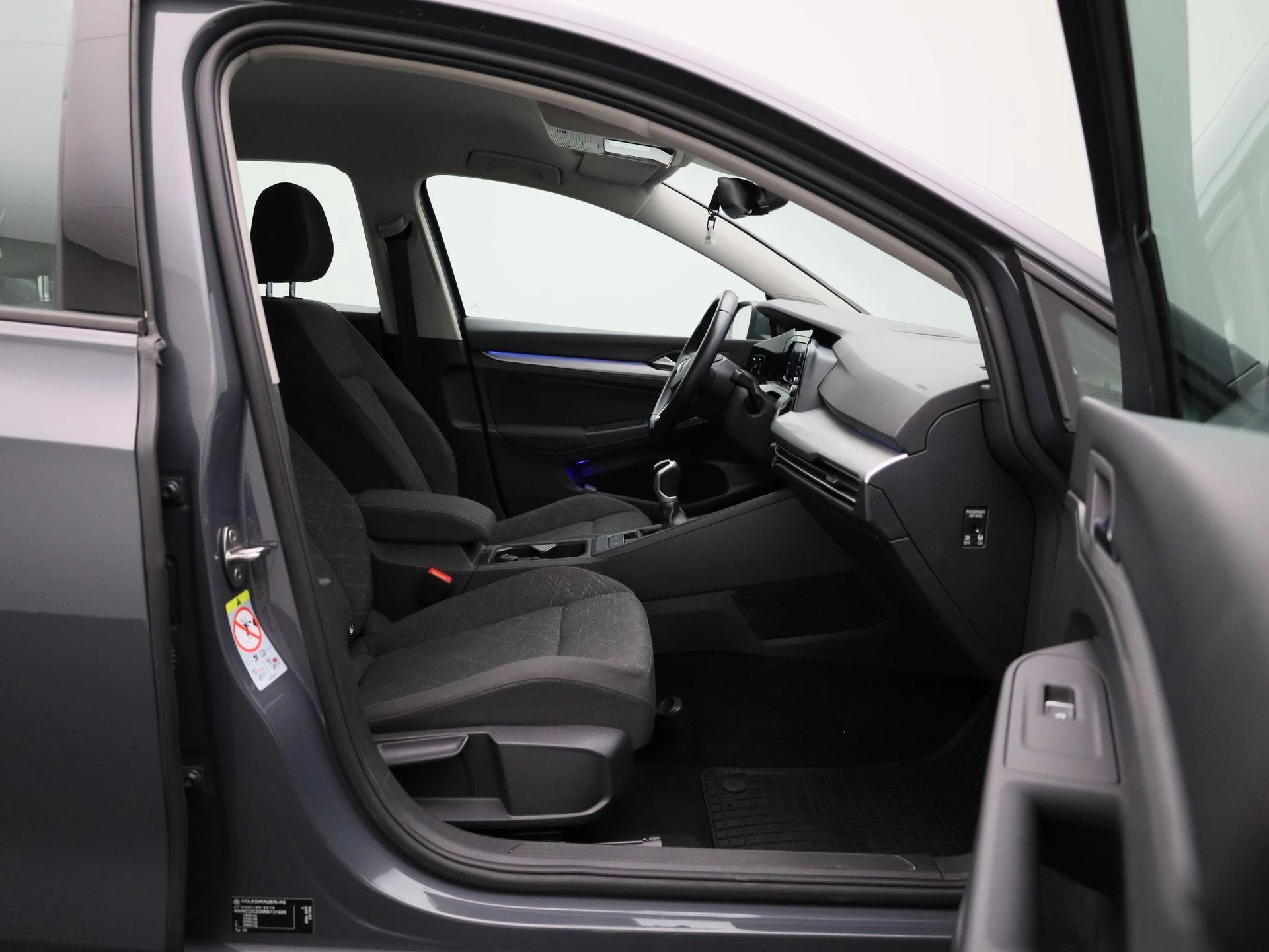 Volkswagen-Golf-image-33
