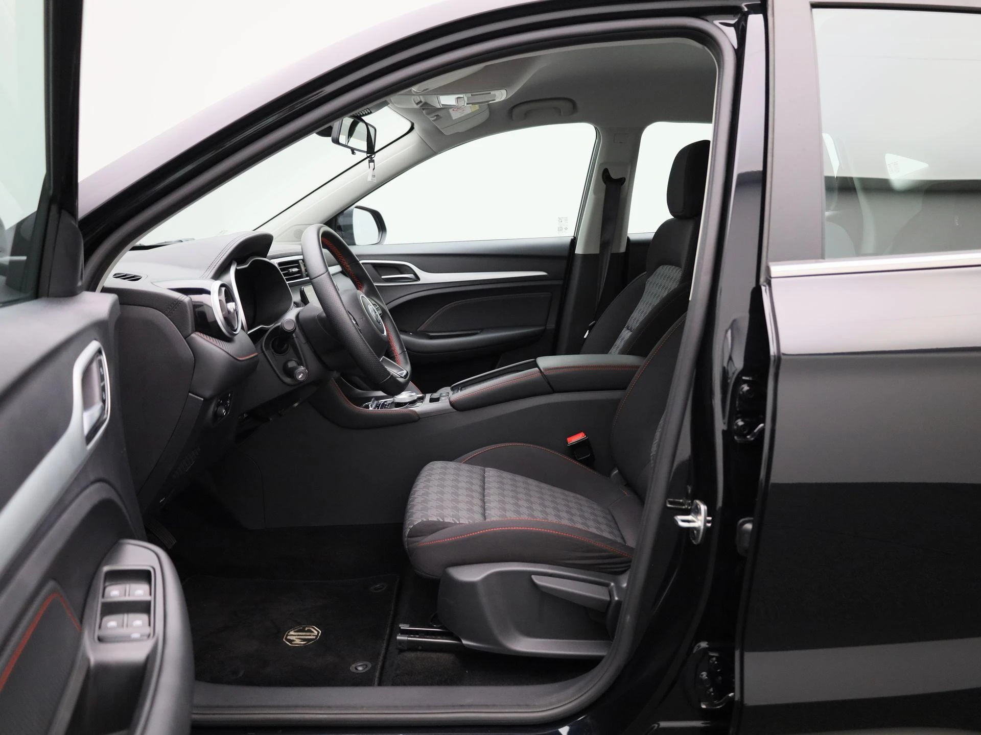 MG-ZS-image-8