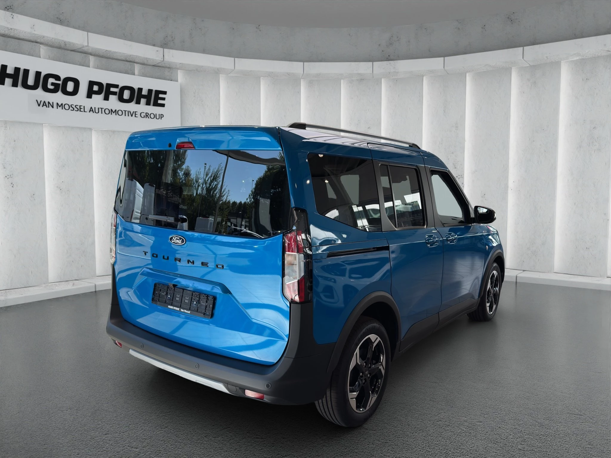 Ford Tourneo Courier Active 1.0 EcoBoost 92 kW Auto Kompaktvan. 5-türig