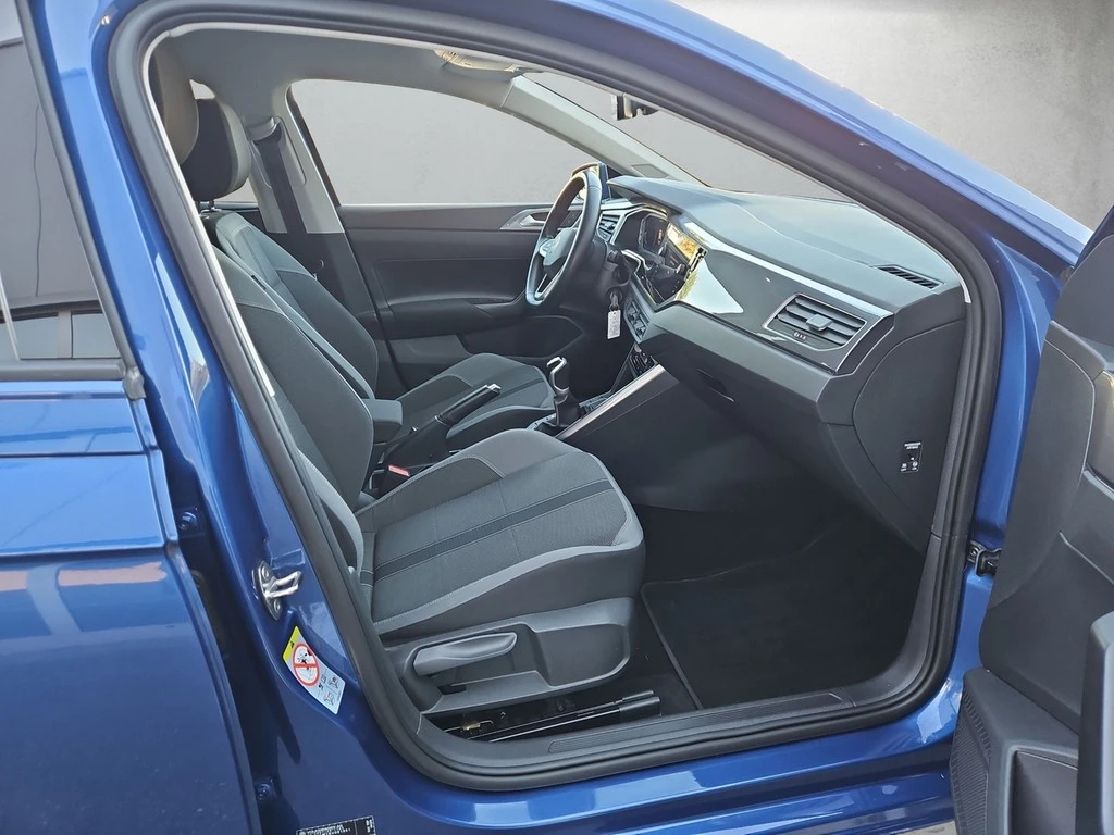 Volkswagen-Polo-image-12