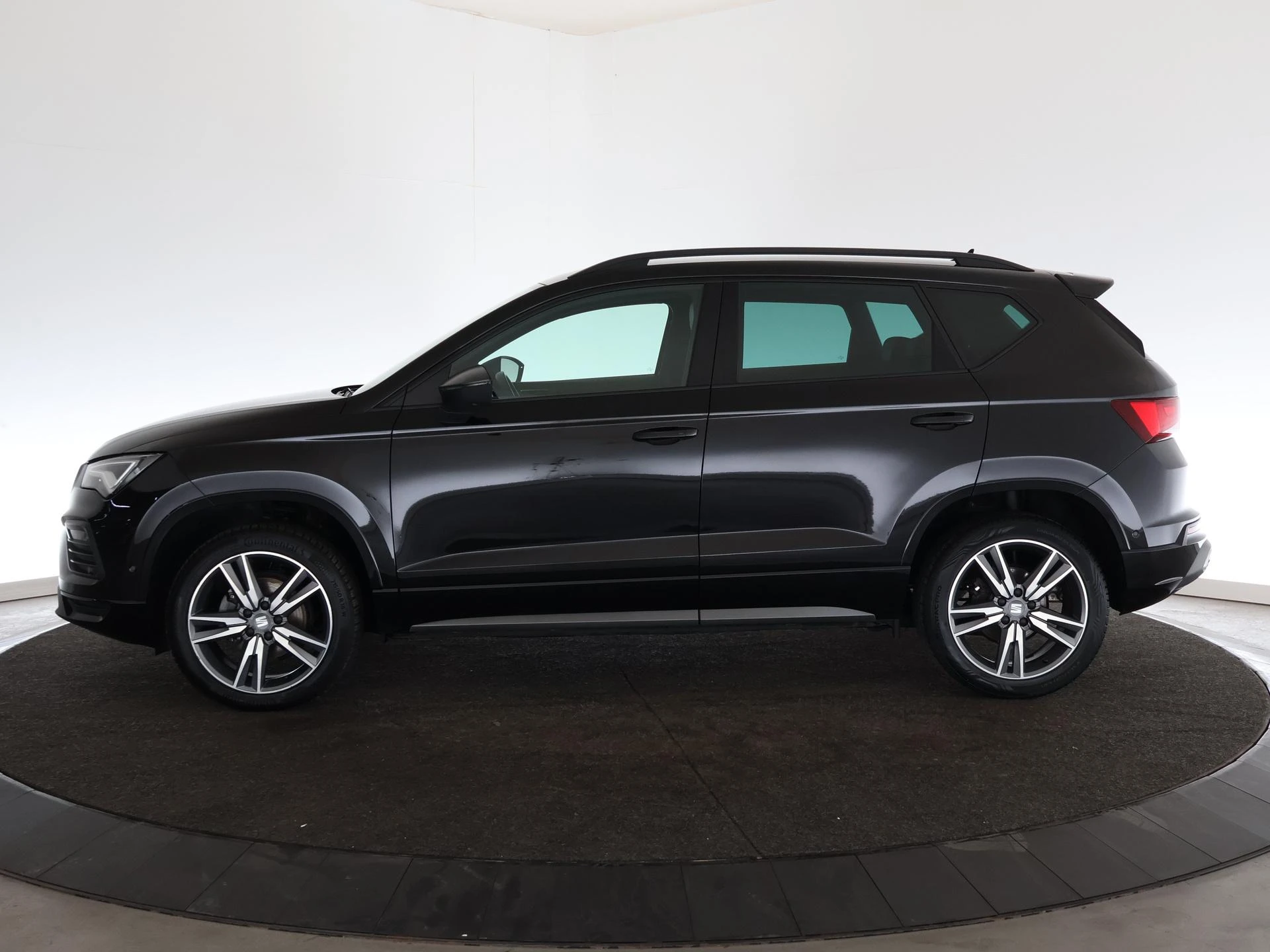 SEAT-Ateca-image-1