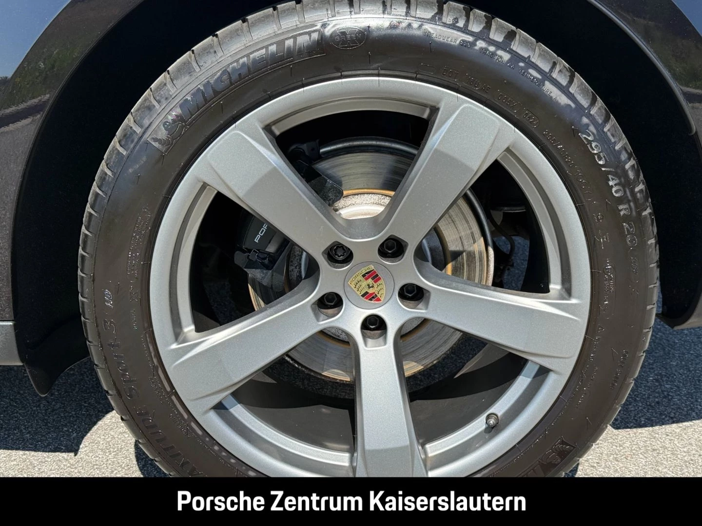 Porsche Macan Sportabgasanlage BOSE Luftfederung 20-Zoll -