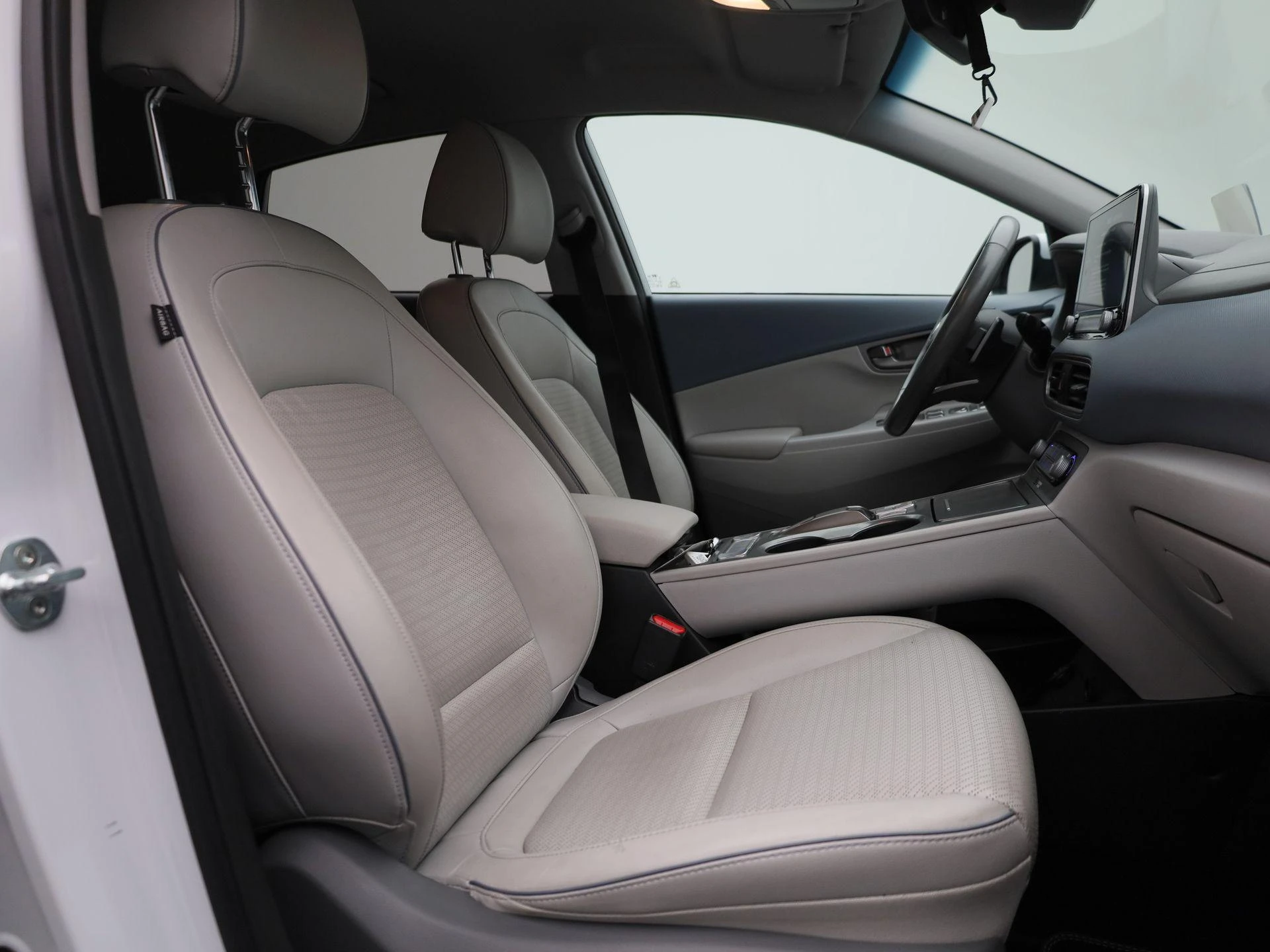 Hyundai-Kona-image-35