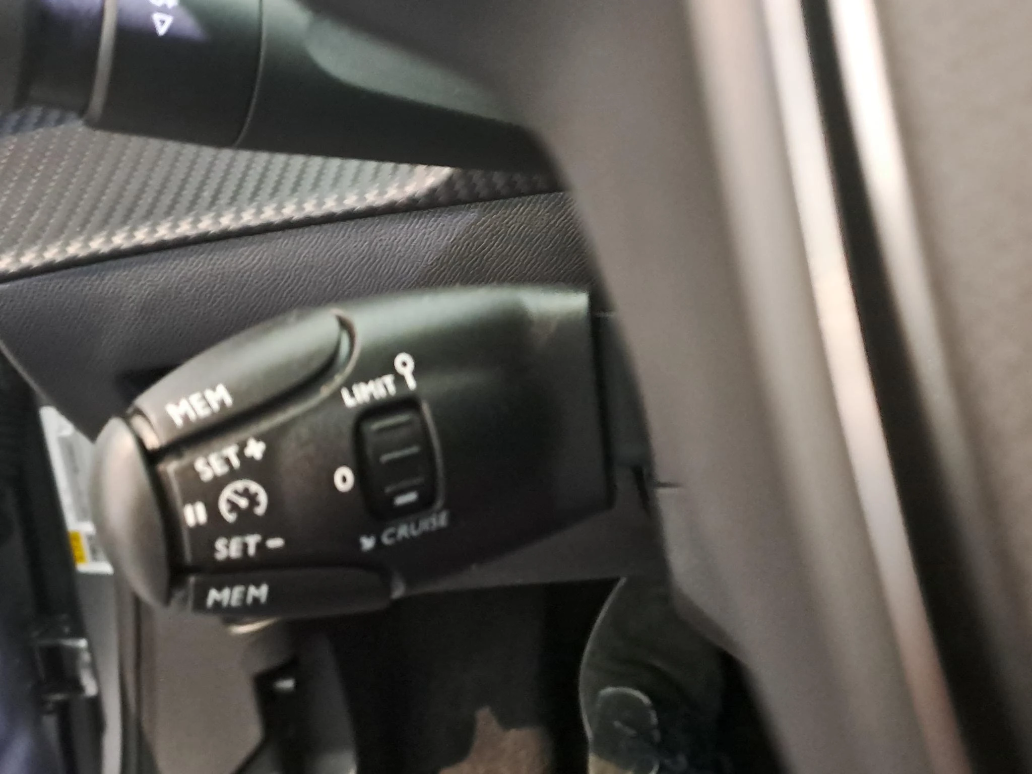 Peugeot-2008-image-17