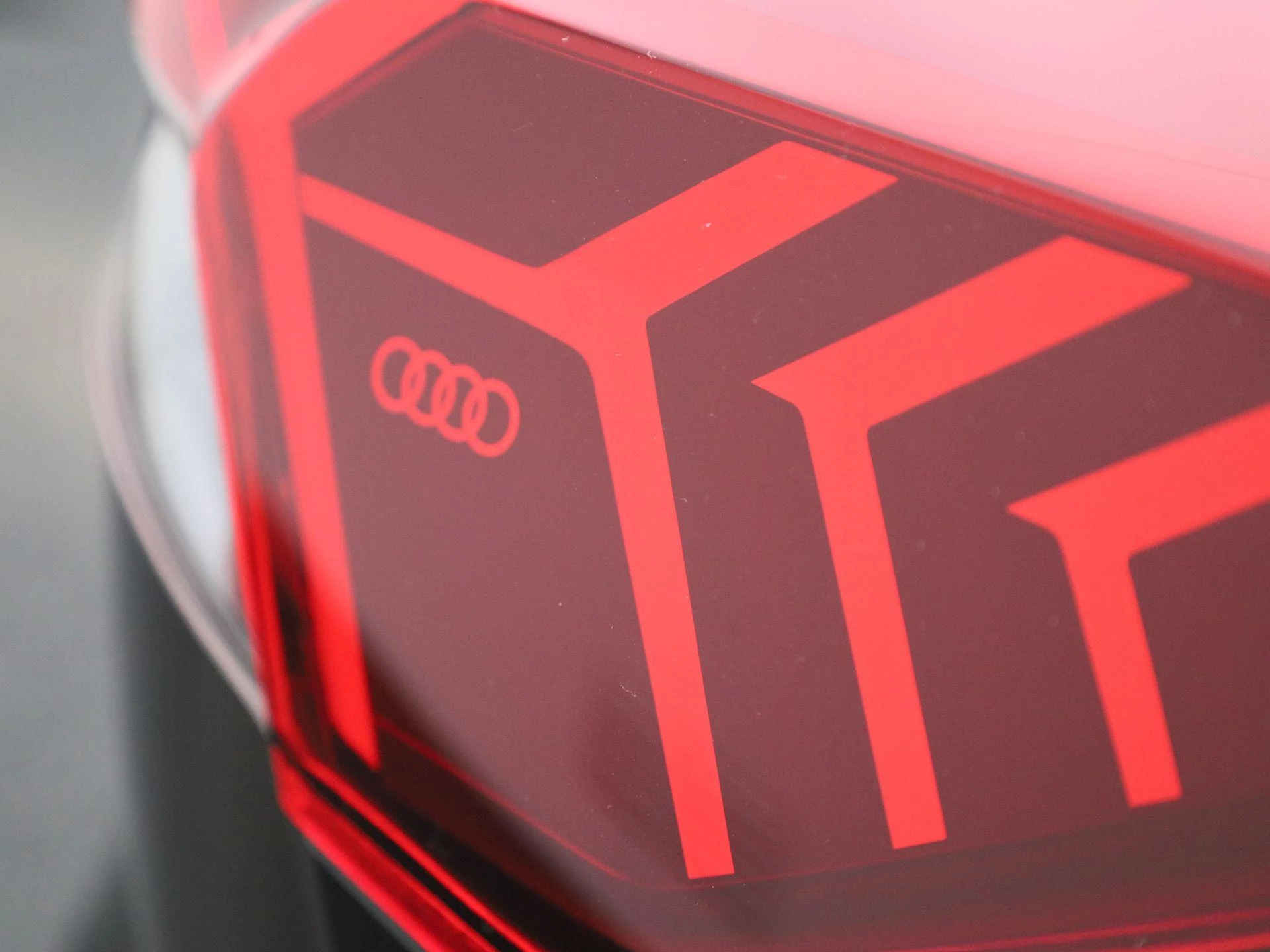 Audi-Q4 e-tron-image-42