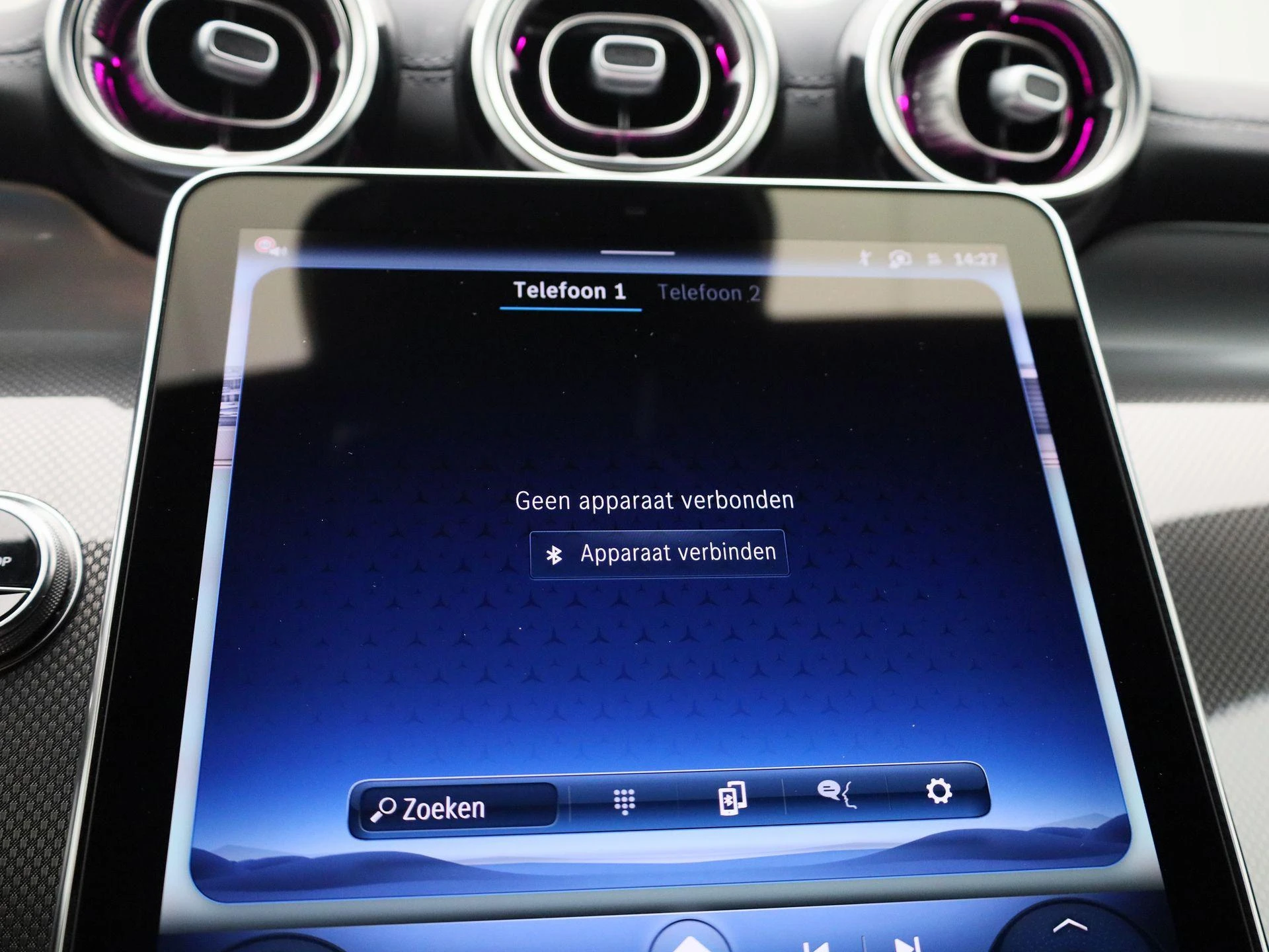 Mercedes-Benz-GLC-image-22