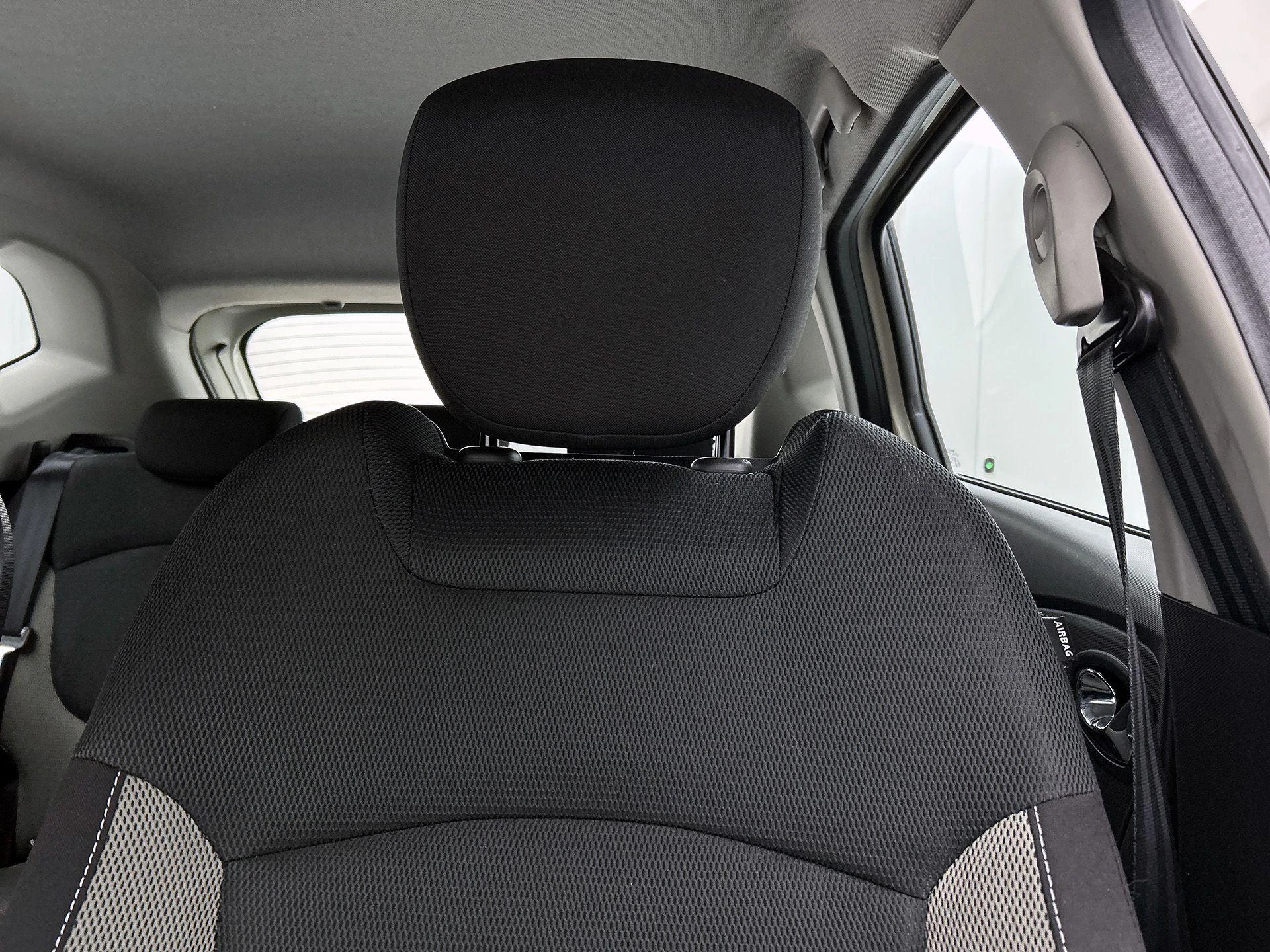 Renault-Captur-image-13