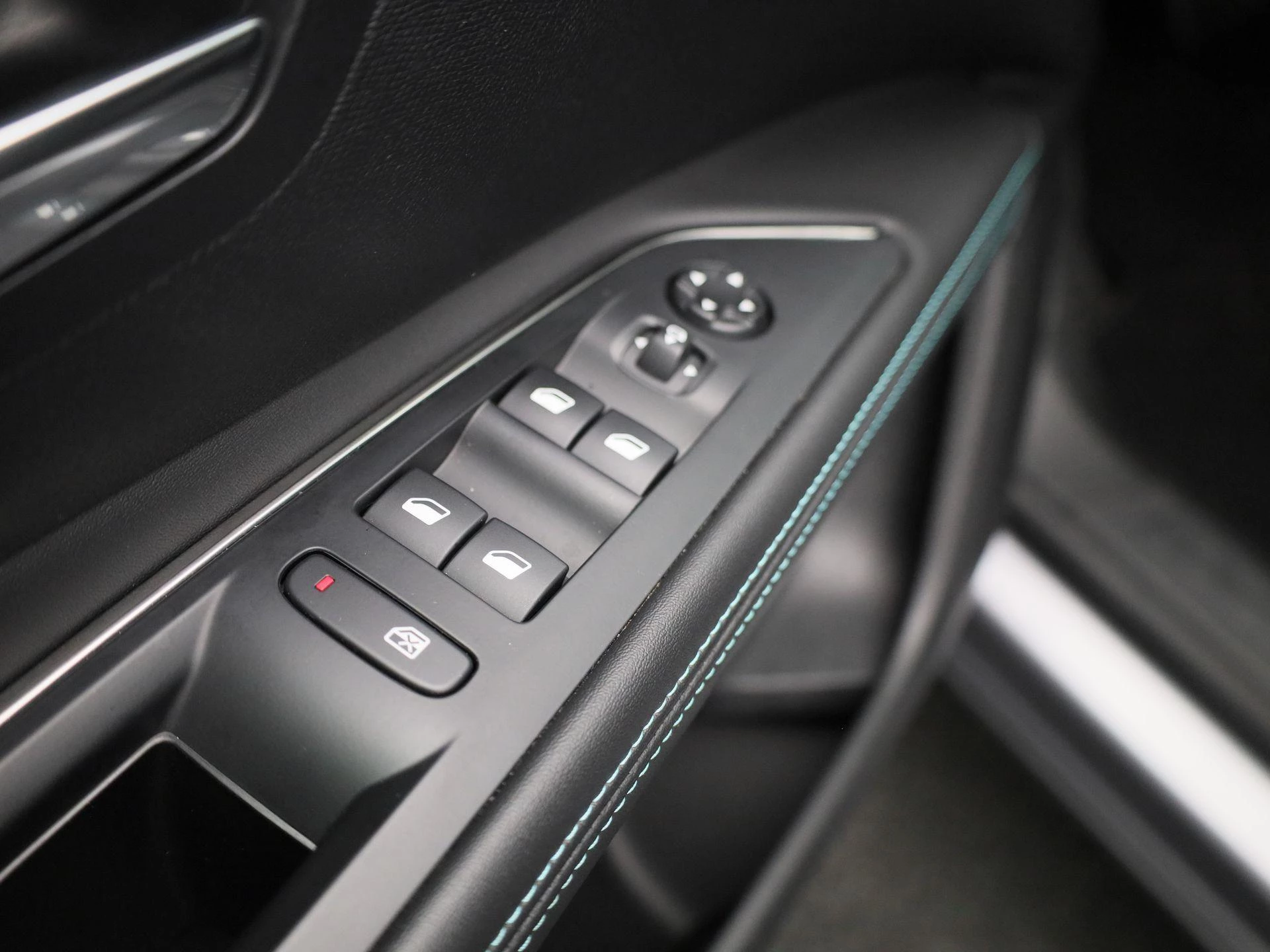 Peugeot-5008-image-31