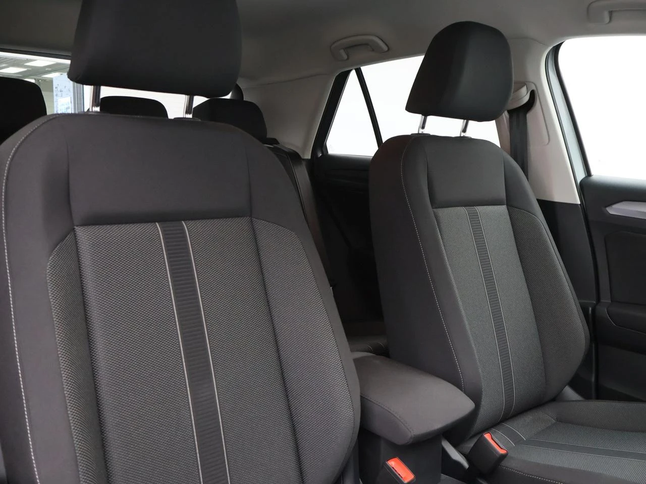 Volkswagen T-Roc 1.5 TSI Life Business *DSG*NAVI*ZETELVERWARMING*AUTOCLIMA*APPCONNECT*...