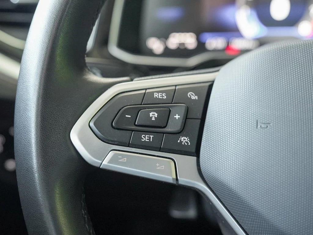 Volkswagen-Polo-image-14
